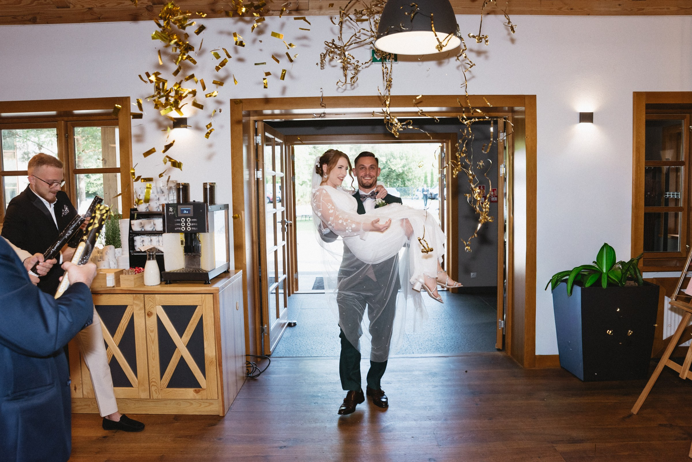 Dzień ślubny Karolina & Michał. Eugene Save – Fotograf Ślubny i Rodzinny | Warszawa i Cała Polska