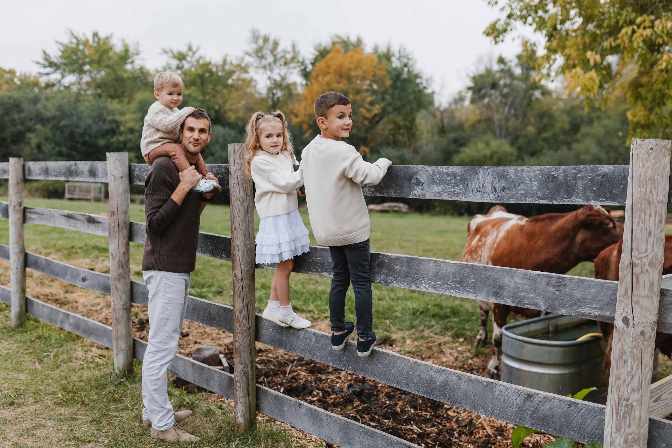 10.18.25 Family Photoshoot. Wedding family event photographer in Chicago Nick Yushevich