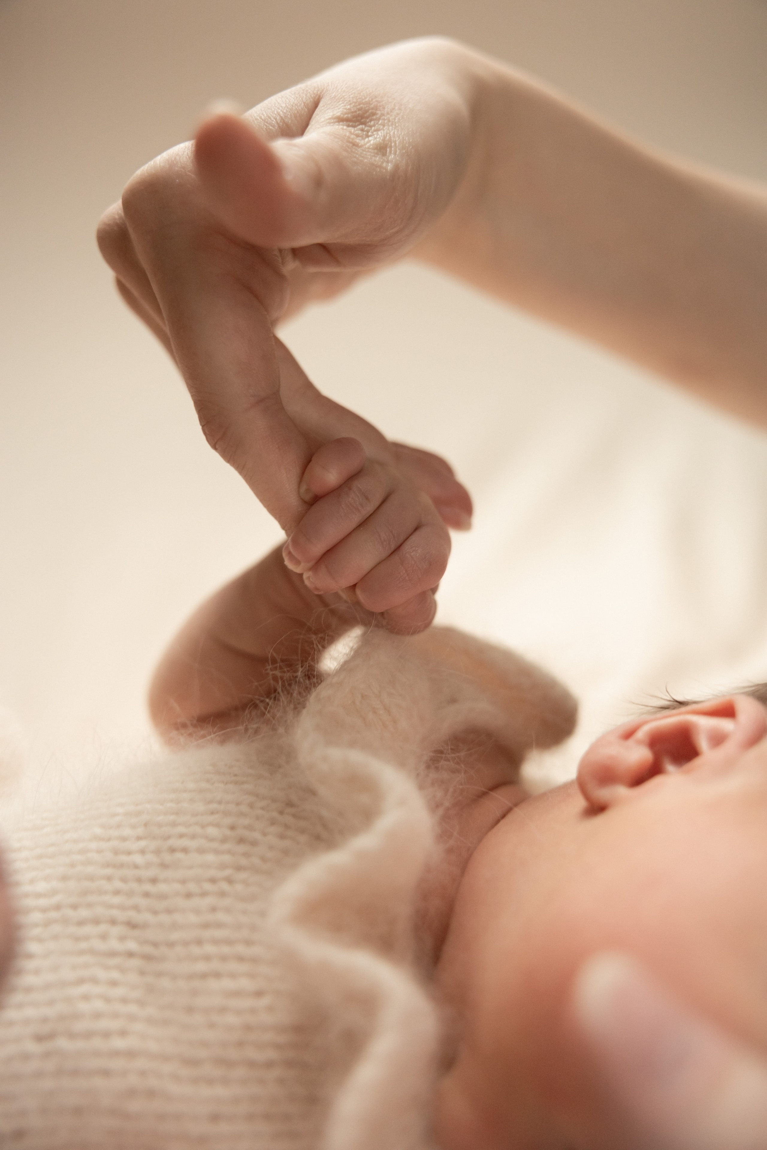 Profesionální novorozenecká fotografie ve studiu v Písku