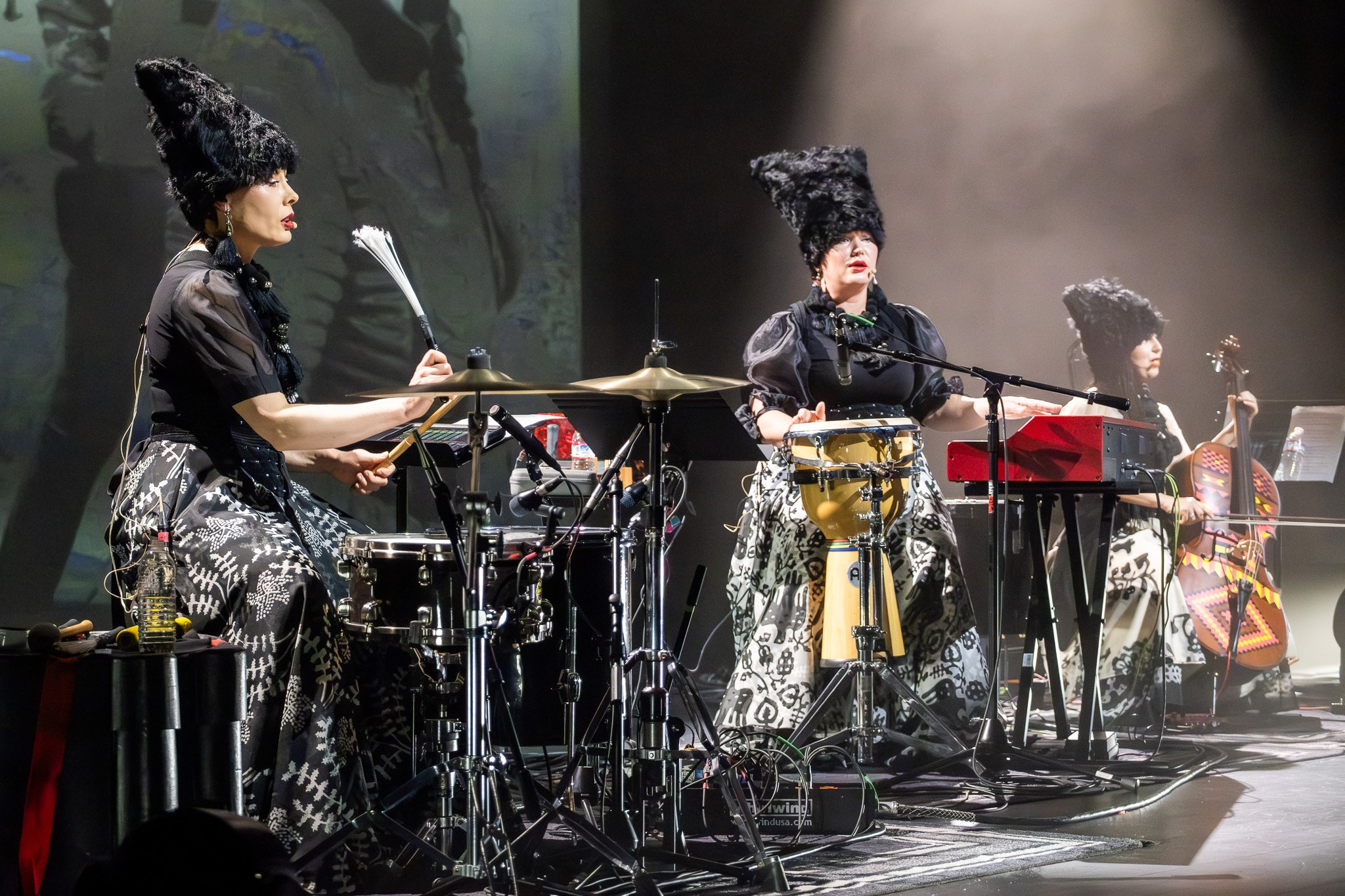 DAKHA BRAKHA / SAN FRANCISCO / 2026. Reportage concert portrait photography in the San Francisco Bay Area