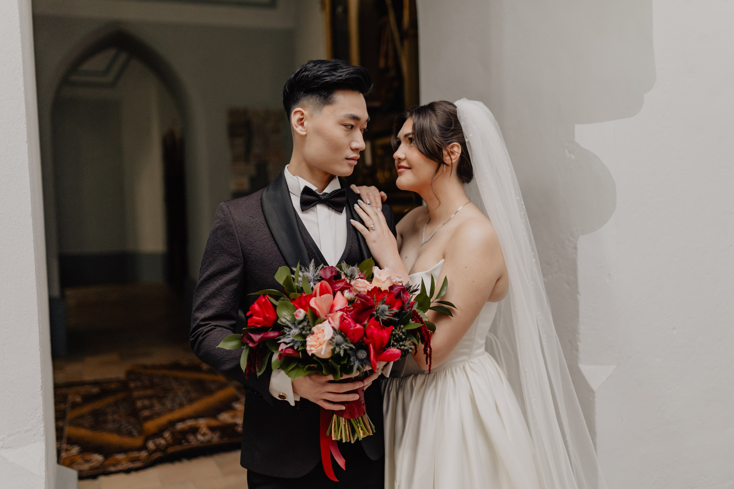 Mani & Paula. Fotograf de nunta — documenting your love story with a touch of editorial — wedding photographer