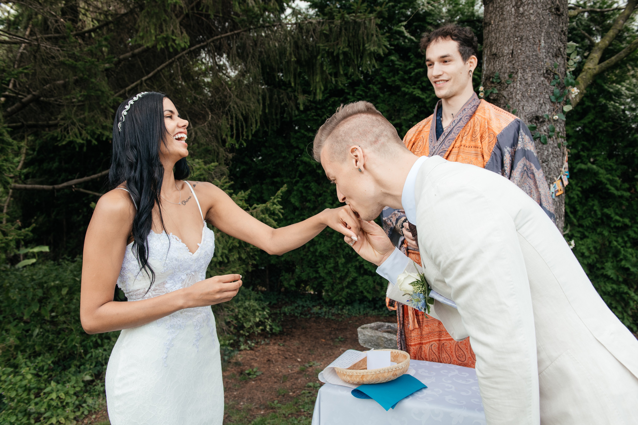 KAIANE & BENJAMIN Meilen, Switzerland. I am Elena Altendorfer. Wedding photographer in Zurich and Switzerland