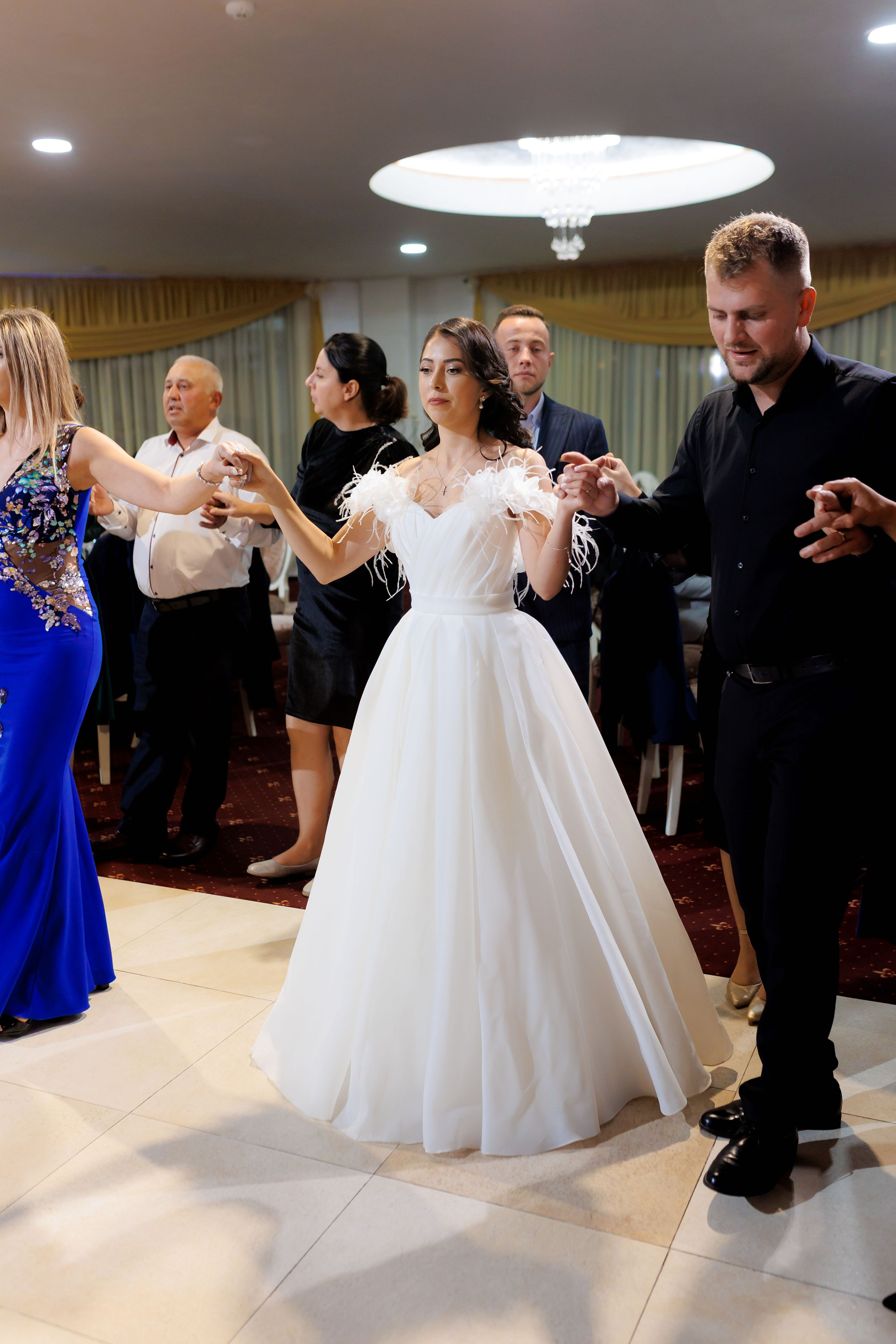 Loredana & Emilian – Ziua Nunții | Videografie - fotografie Botez Suceava, Iași, Botoșani. Servicii foto-video profesionale, pentru momente de neuitat