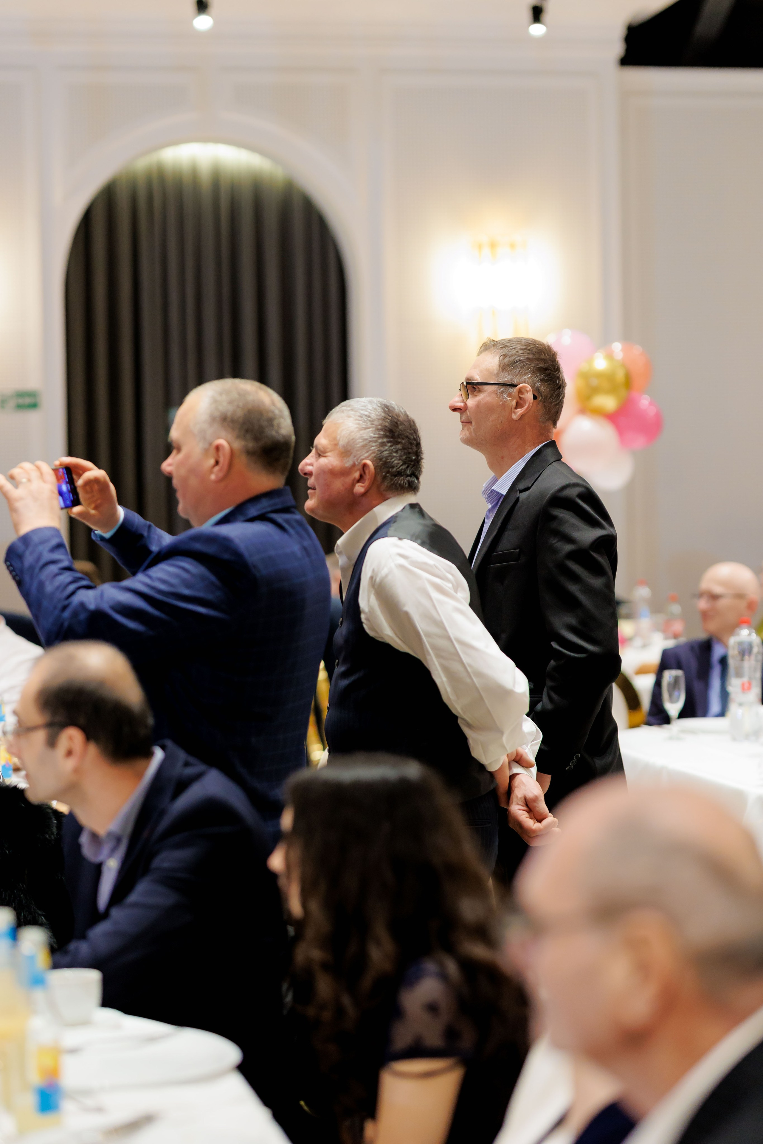 Povestea voastră, regizată de noi |Cristi Turculet Videograf Nuntă Suceava | wedding highlight. Servicii foto-video profesionale, pentru momente de neuitat