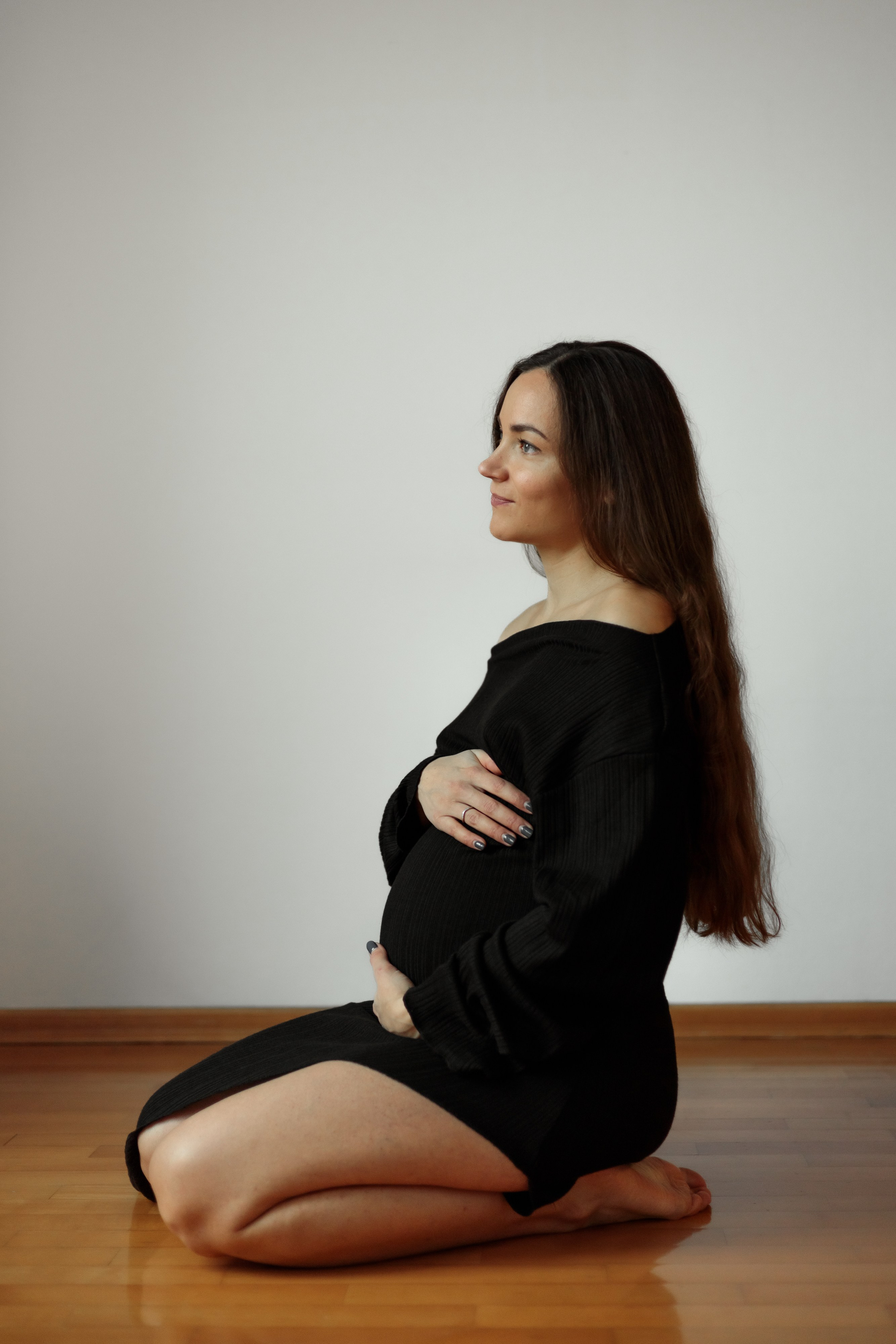 Pregnancy shooting at home. Elena Gorobets. Photographer in Zagreb