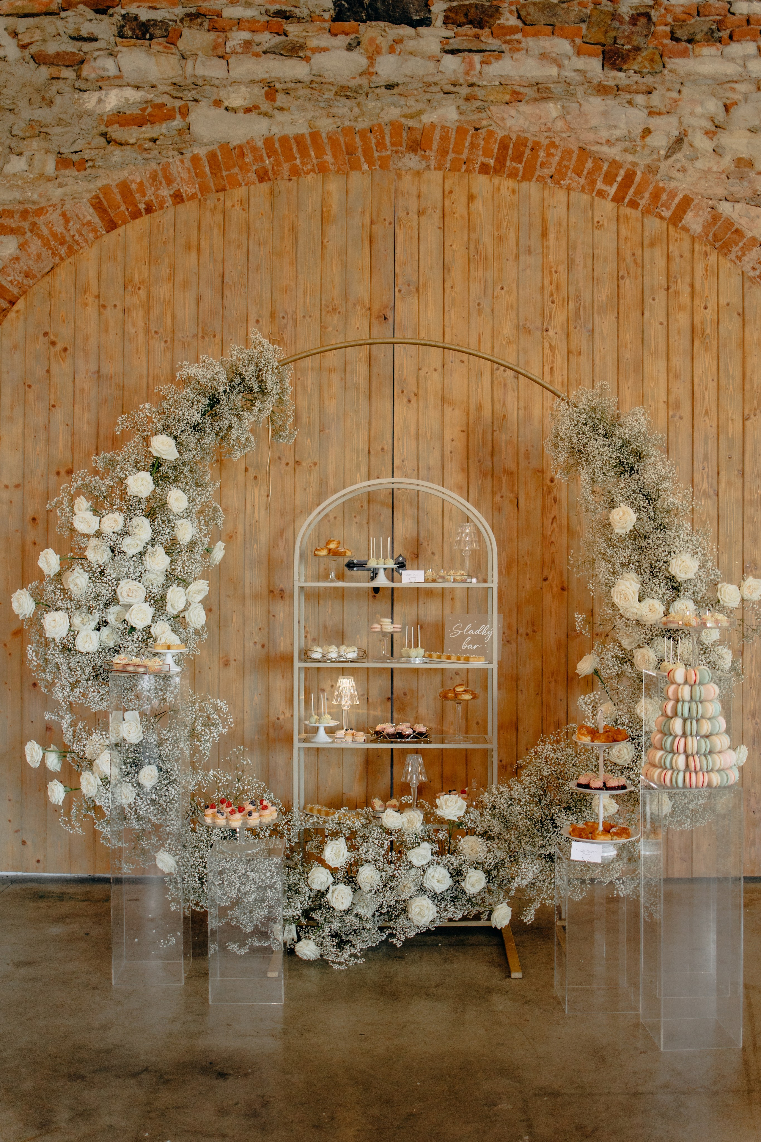 Wedding moments at Na Kmine