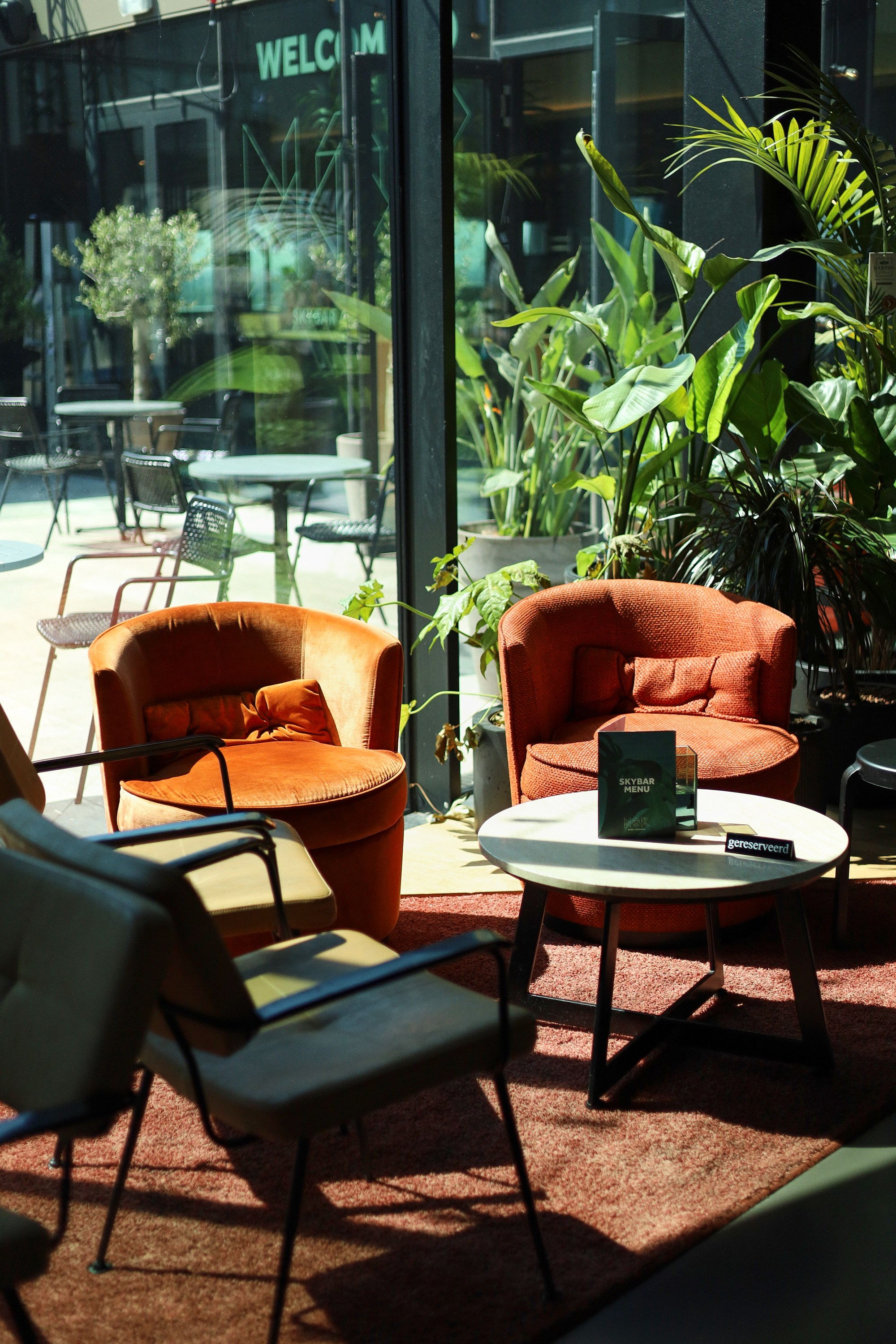 Indoor. Personal, fashion, business Photographer in Netherlands