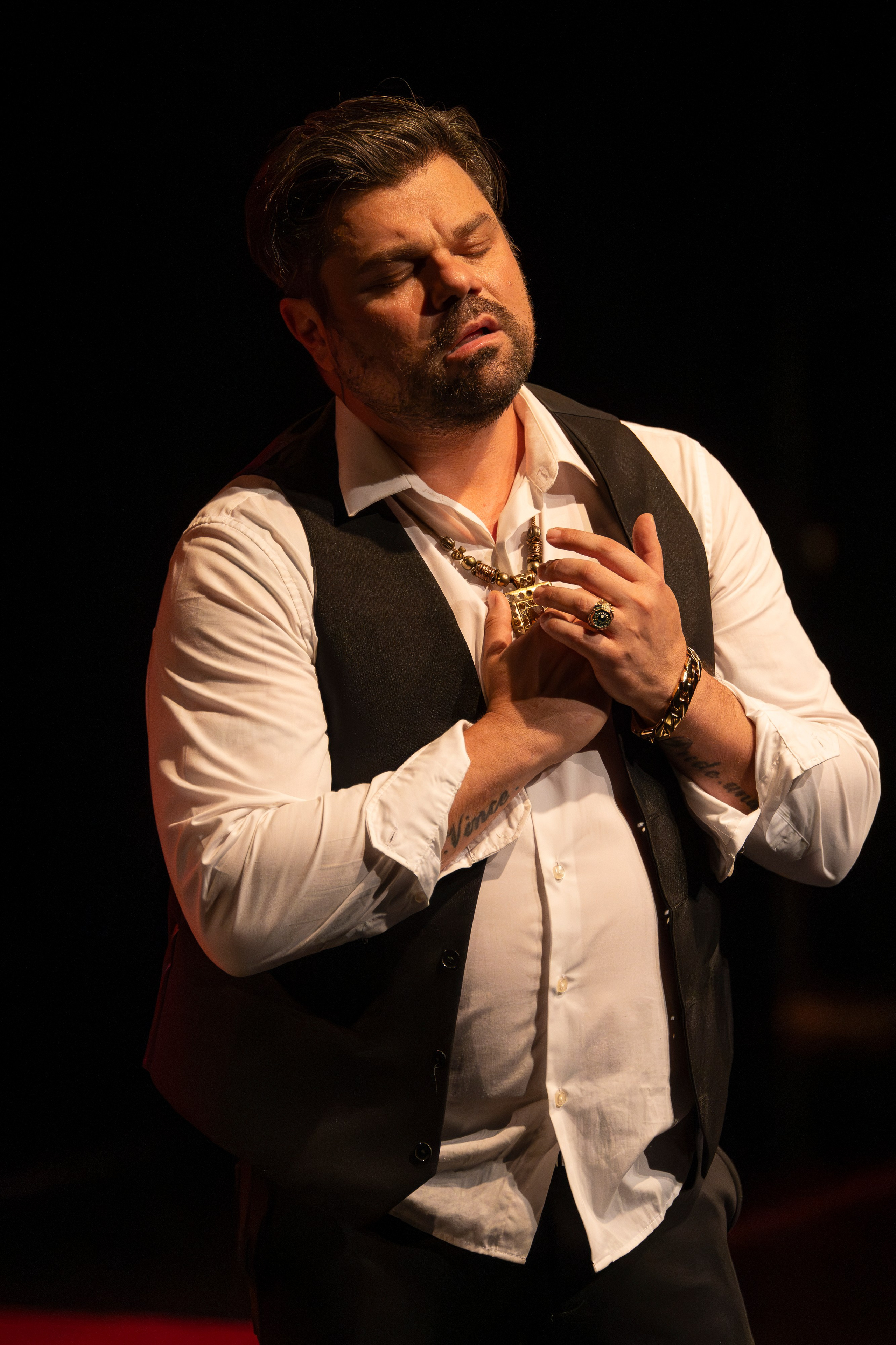OPERA. ©2026 Adriano Escanhuela Photography