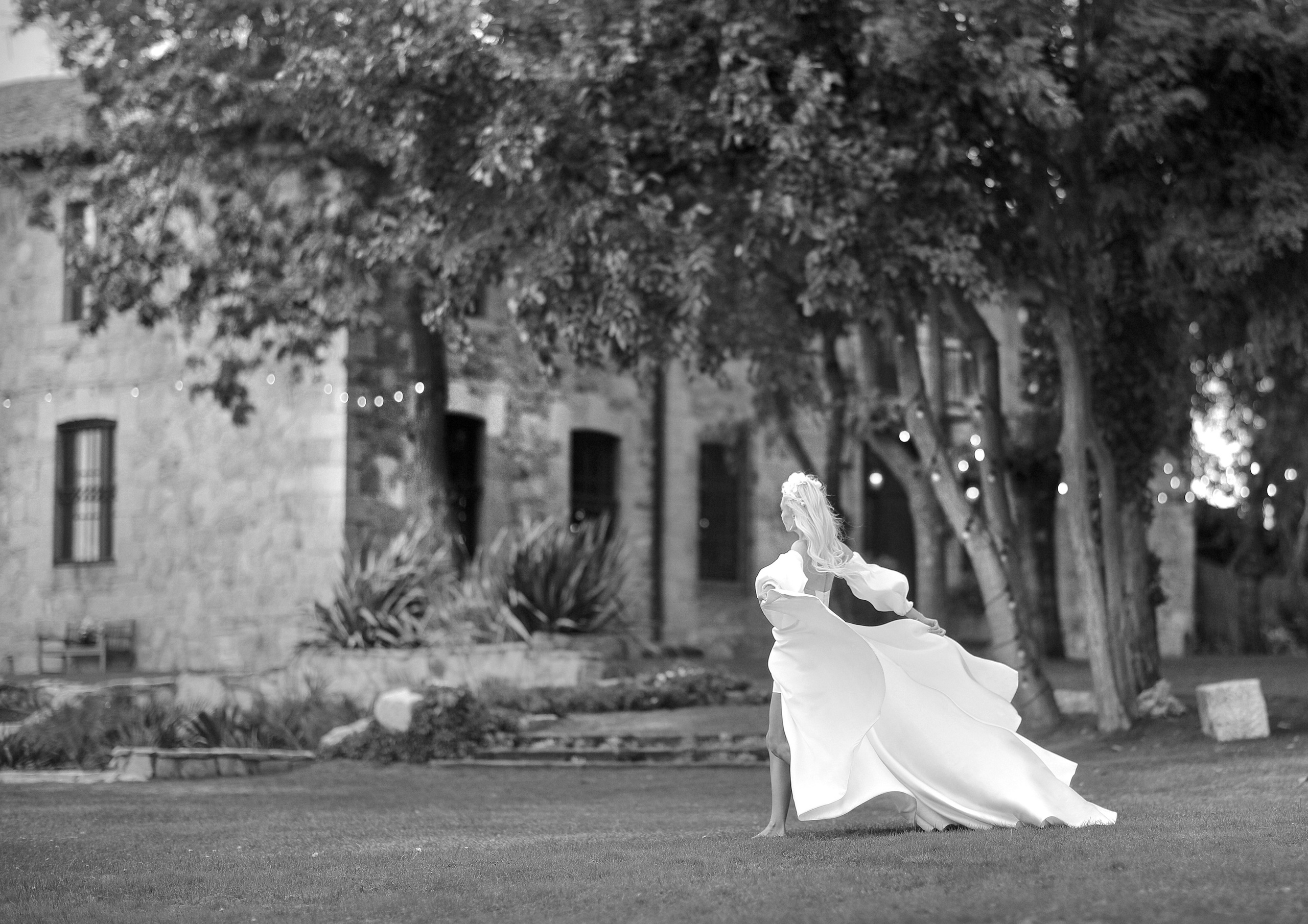 Madrid. Finca El Gasco. Luxury wedding, portrait, family photographer over Europe