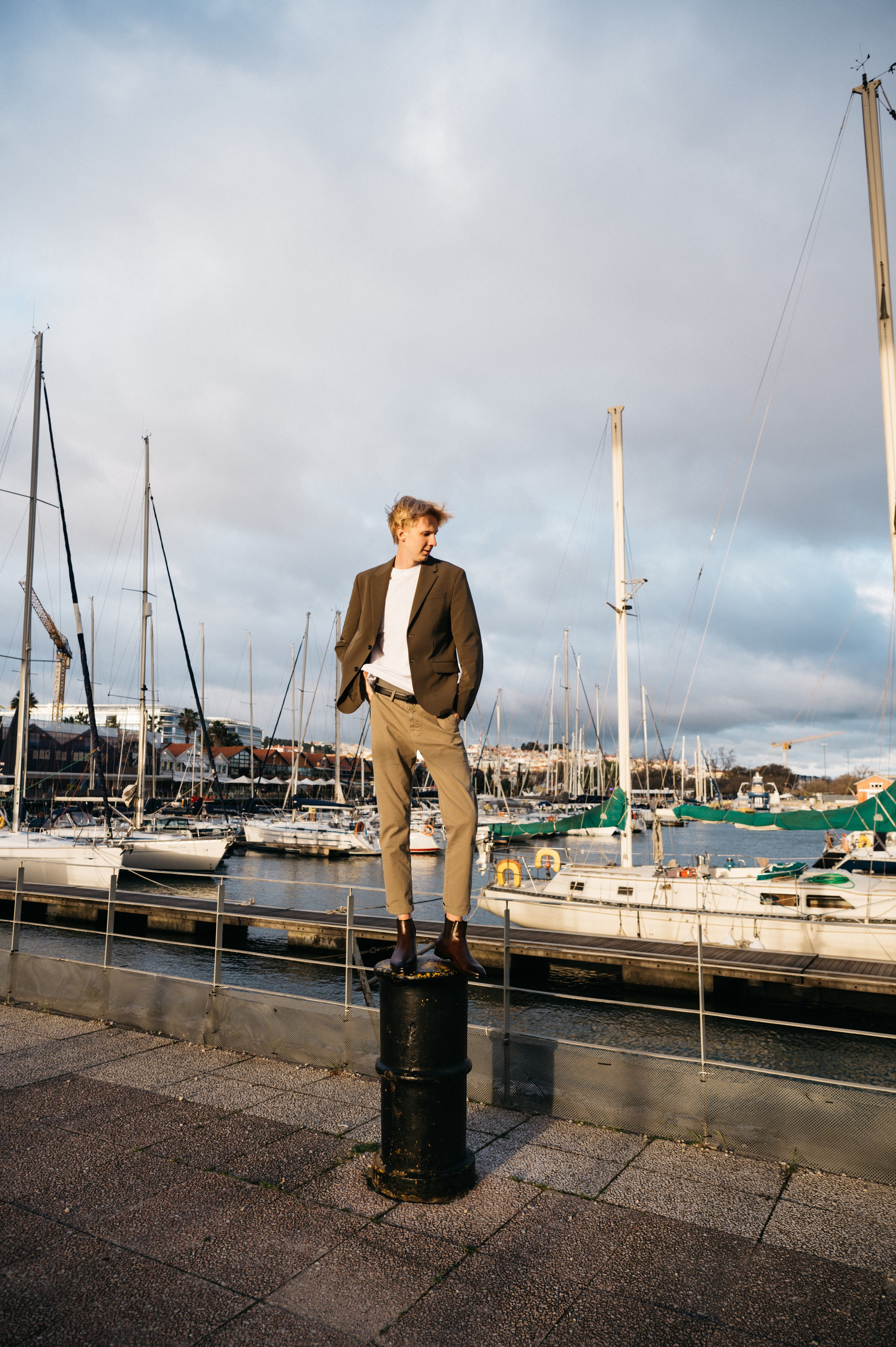 WINDY. Wedding and commercial photographer