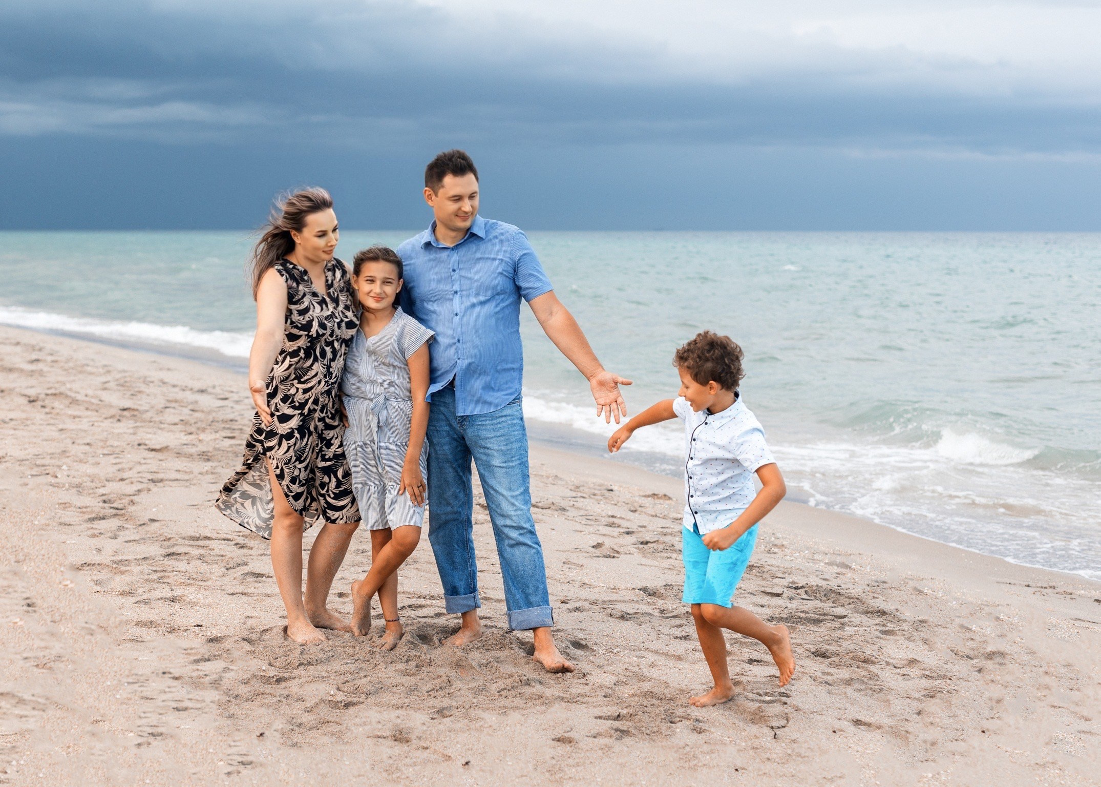 Elena's family. Family, lifestyle, and commercial photography in New York and New Jersey