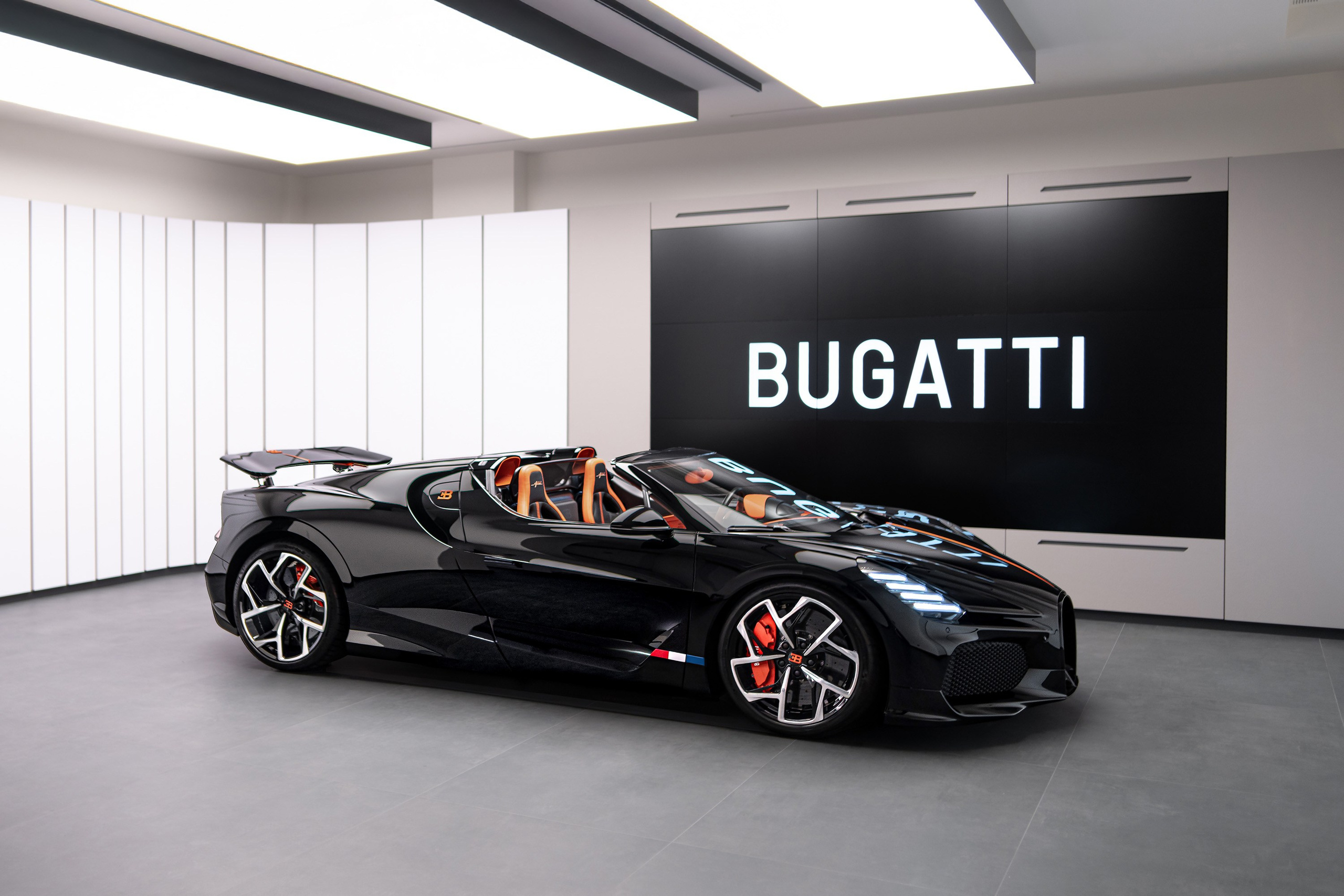 Bugatti Photos. AUTOMOTIVE & COMMERCIAL PHOTOGRAPHER