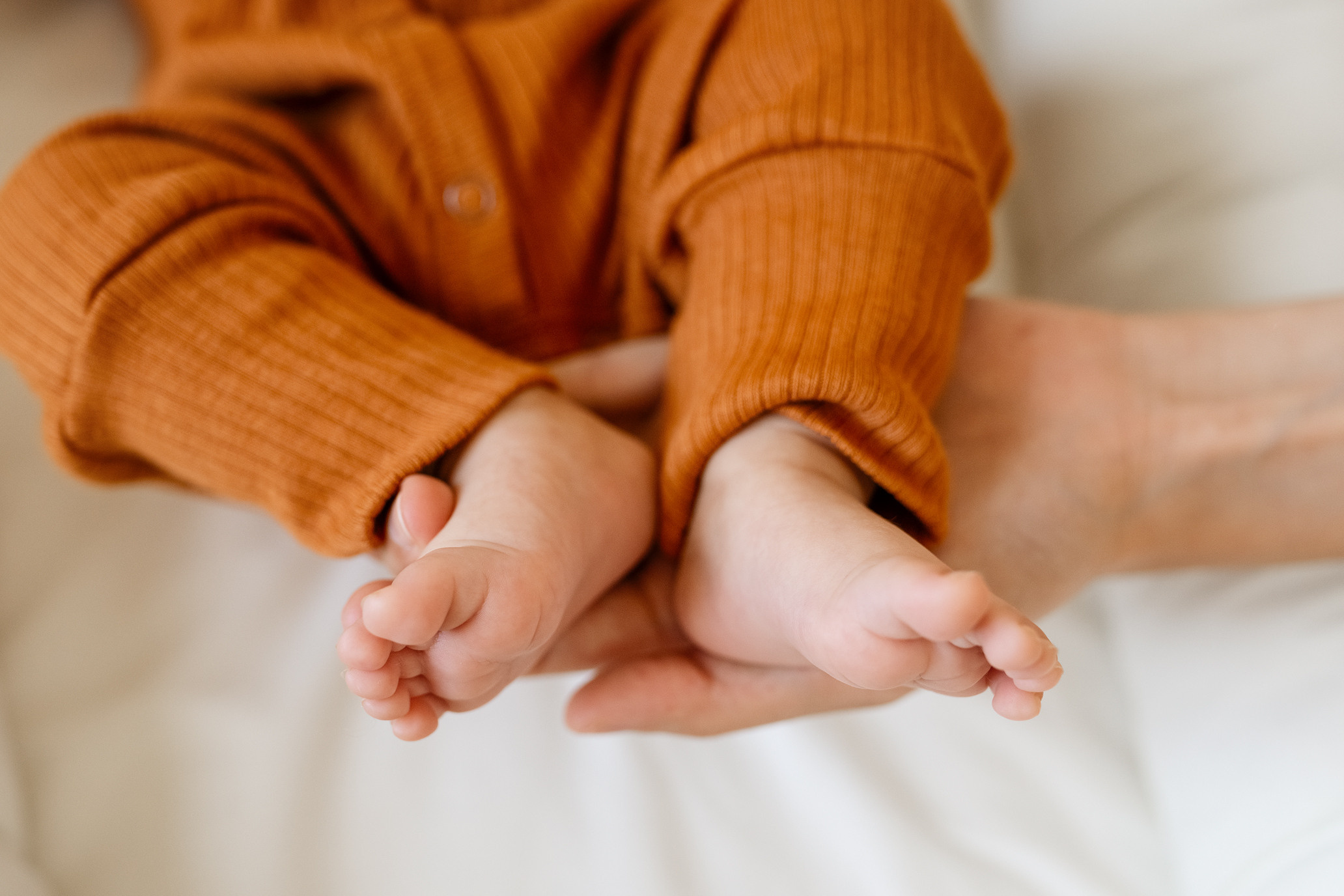 תינוקות מגיל חודשיים. צילומי הריון, ניו בורן, גיל שנה בראשון לציון -Jenya Rosso Photography