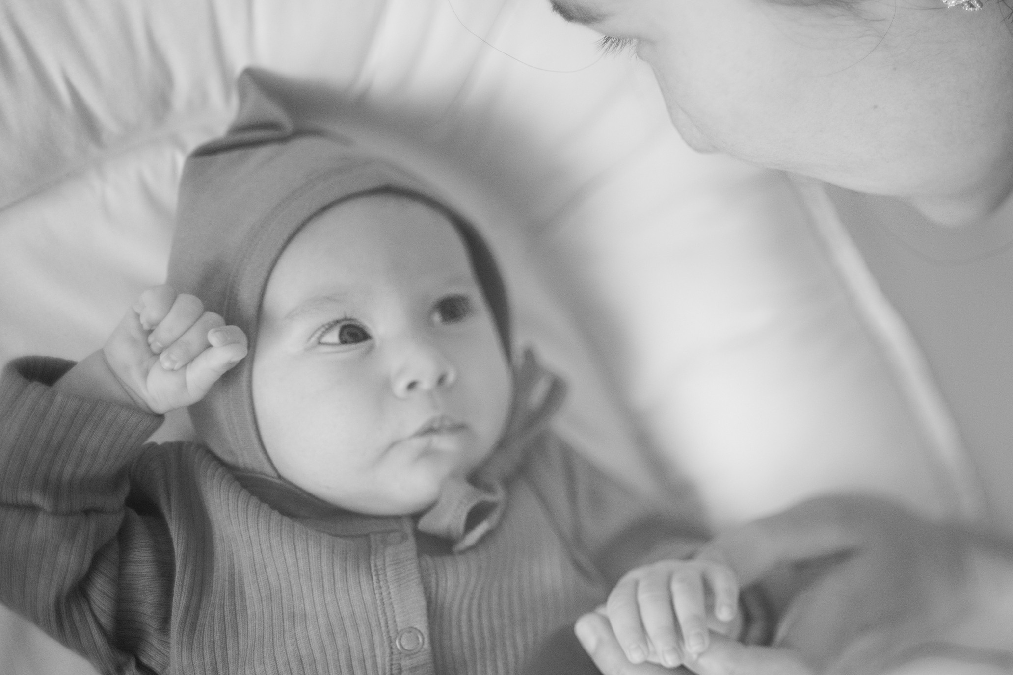 תינוקות מגיל חודשיים. צילומי הריון, ניו בורן, גיל שנה בראשון לציון -Jenya Rosso Photography