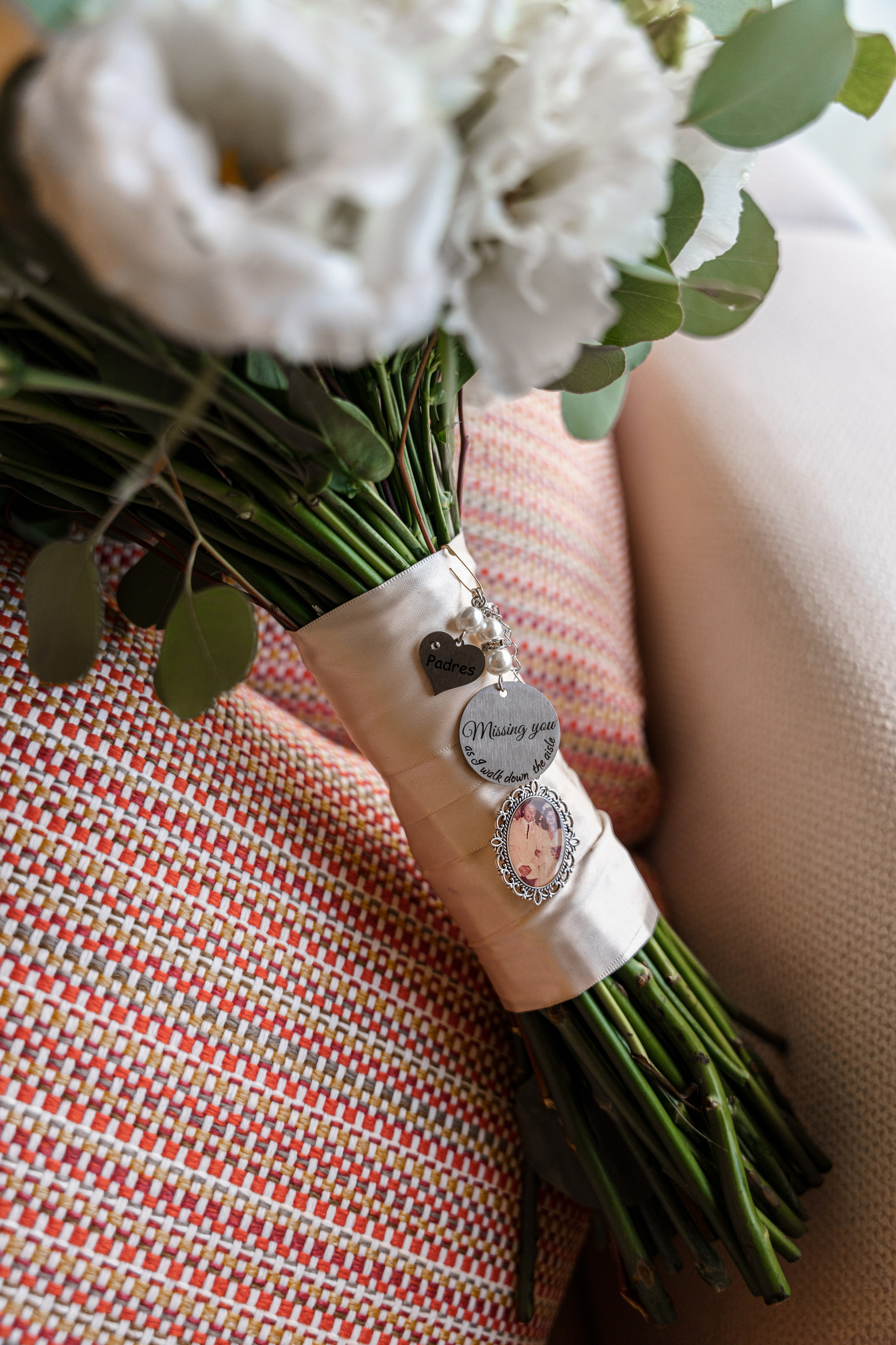Wedding bouquet detail captured by photographer in Cancun, Quintana Roo
