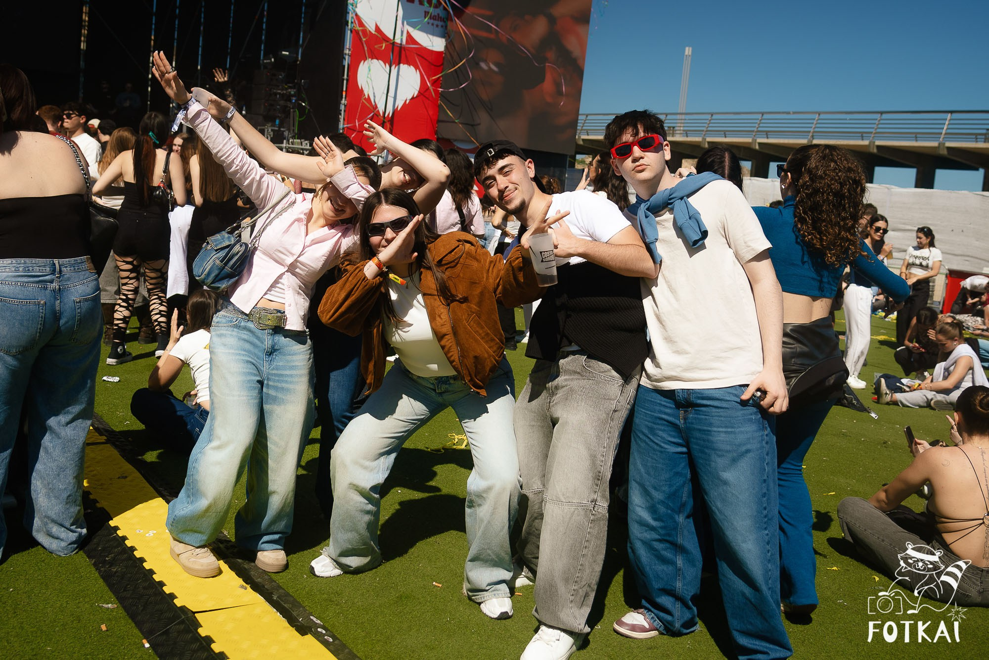 Fotos Costa Sonora 2026 Alicante Día 2 — busca tu foto y encuentra amigos del festival | FOTKAI