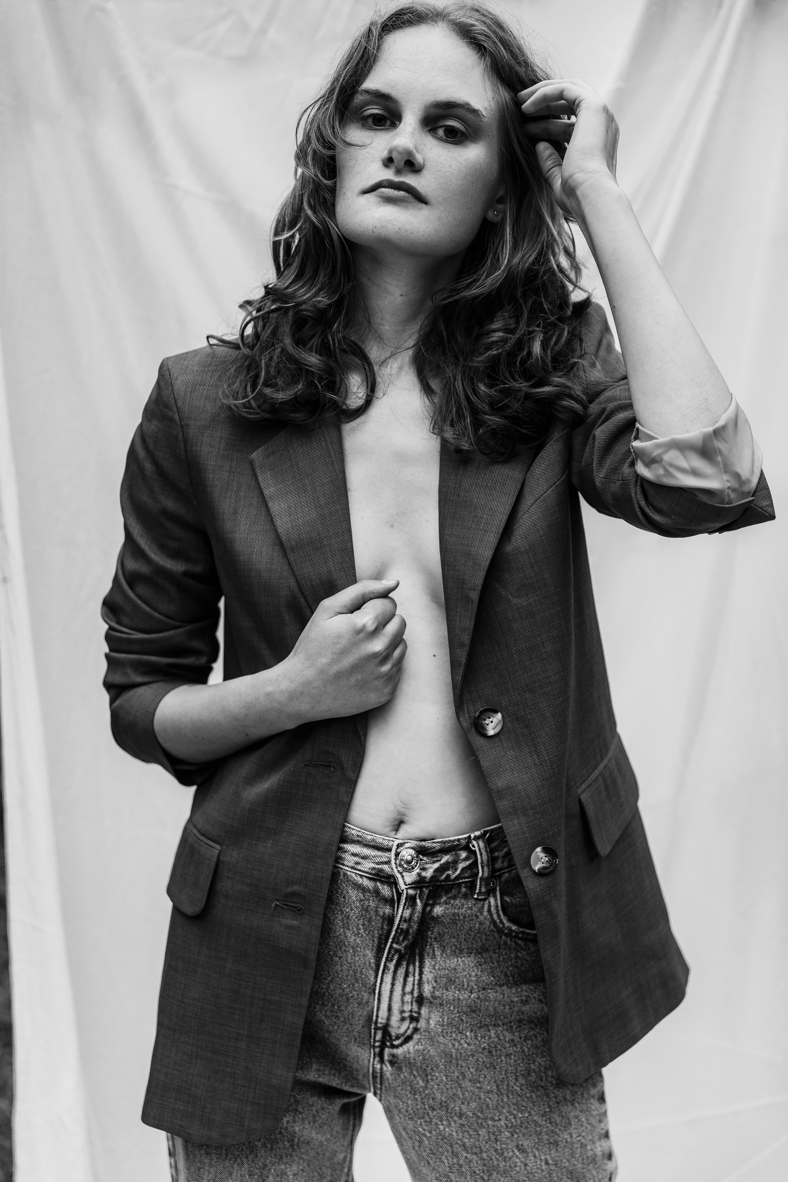 DŽESITA | ASMENINĖ FOTOSESIJA. Vestuvių ir nėščiųjų fotografė Raminta Razmaitė