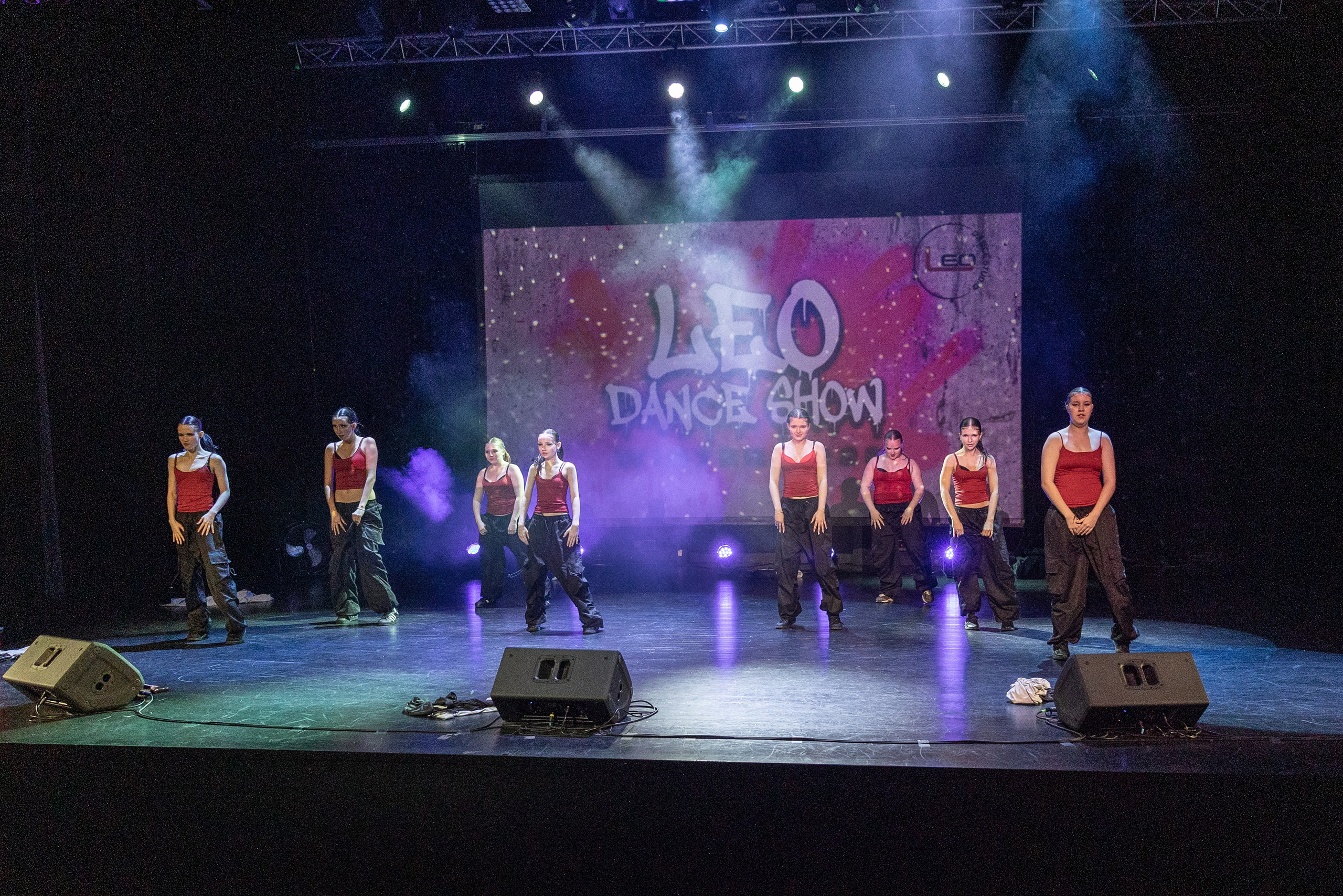 LEO DANCE SHOW WINTER 2025. Семейный и детский фотограф в Варшаве Мила Бобровская