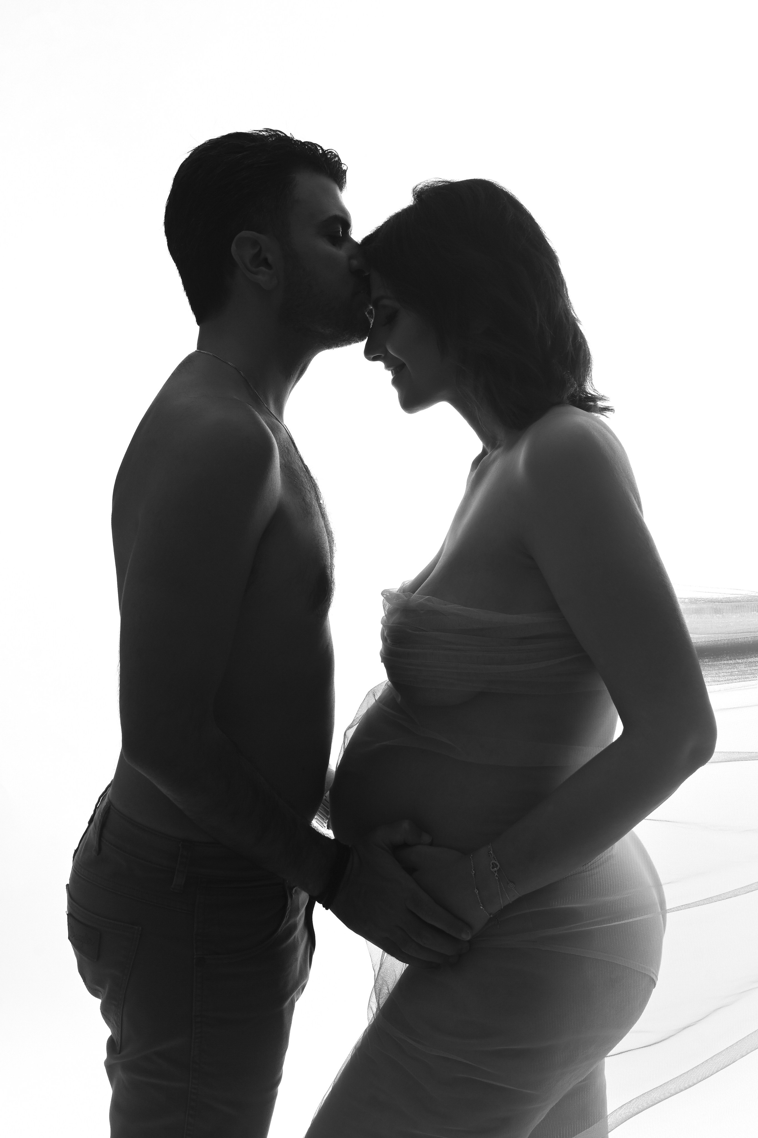 Maternity Vogue Style Photoshoot. WELCOME