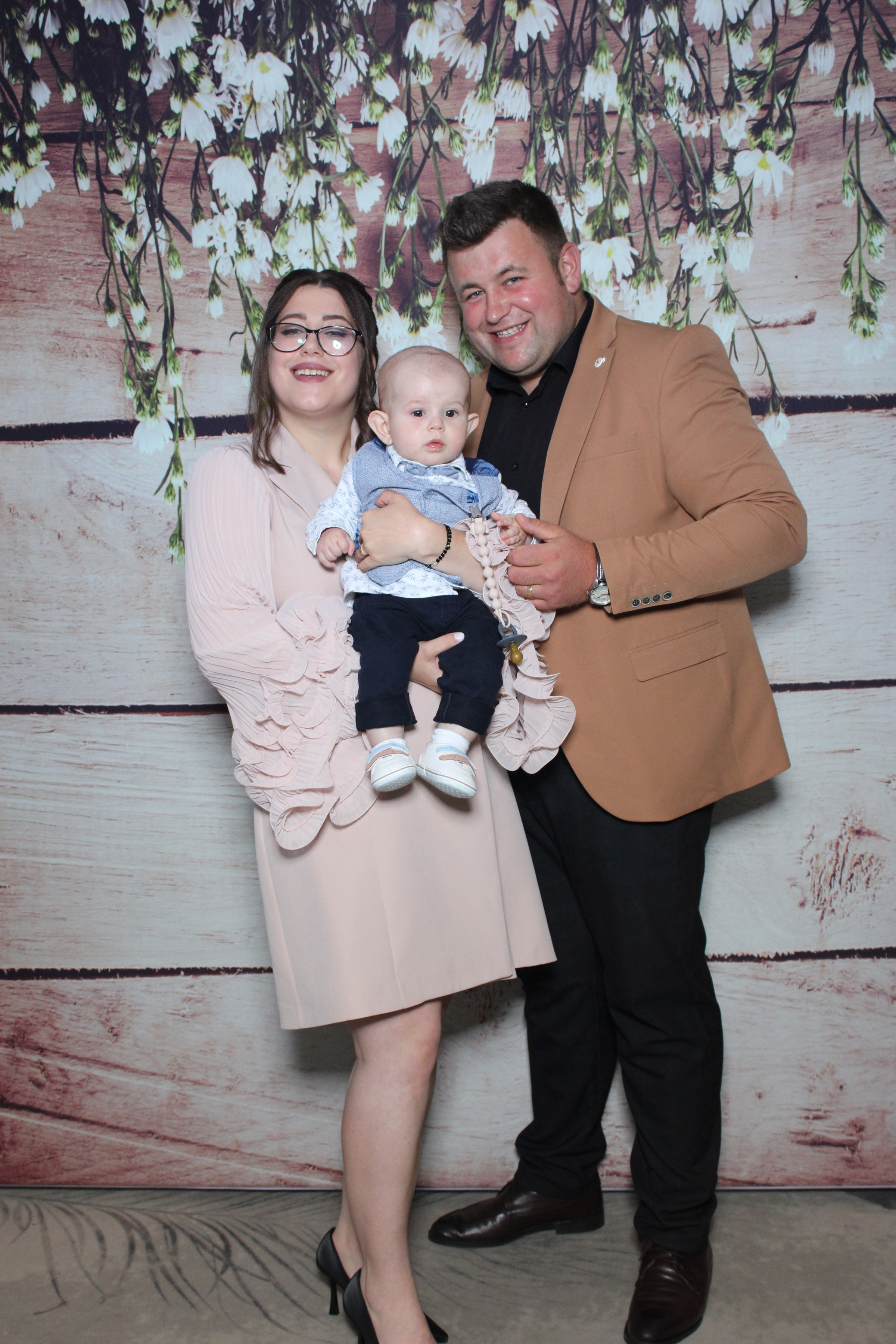Nunta Denisa & Daniel – Zâmbete și distracție cu Oglinda Amintirilor Suceava