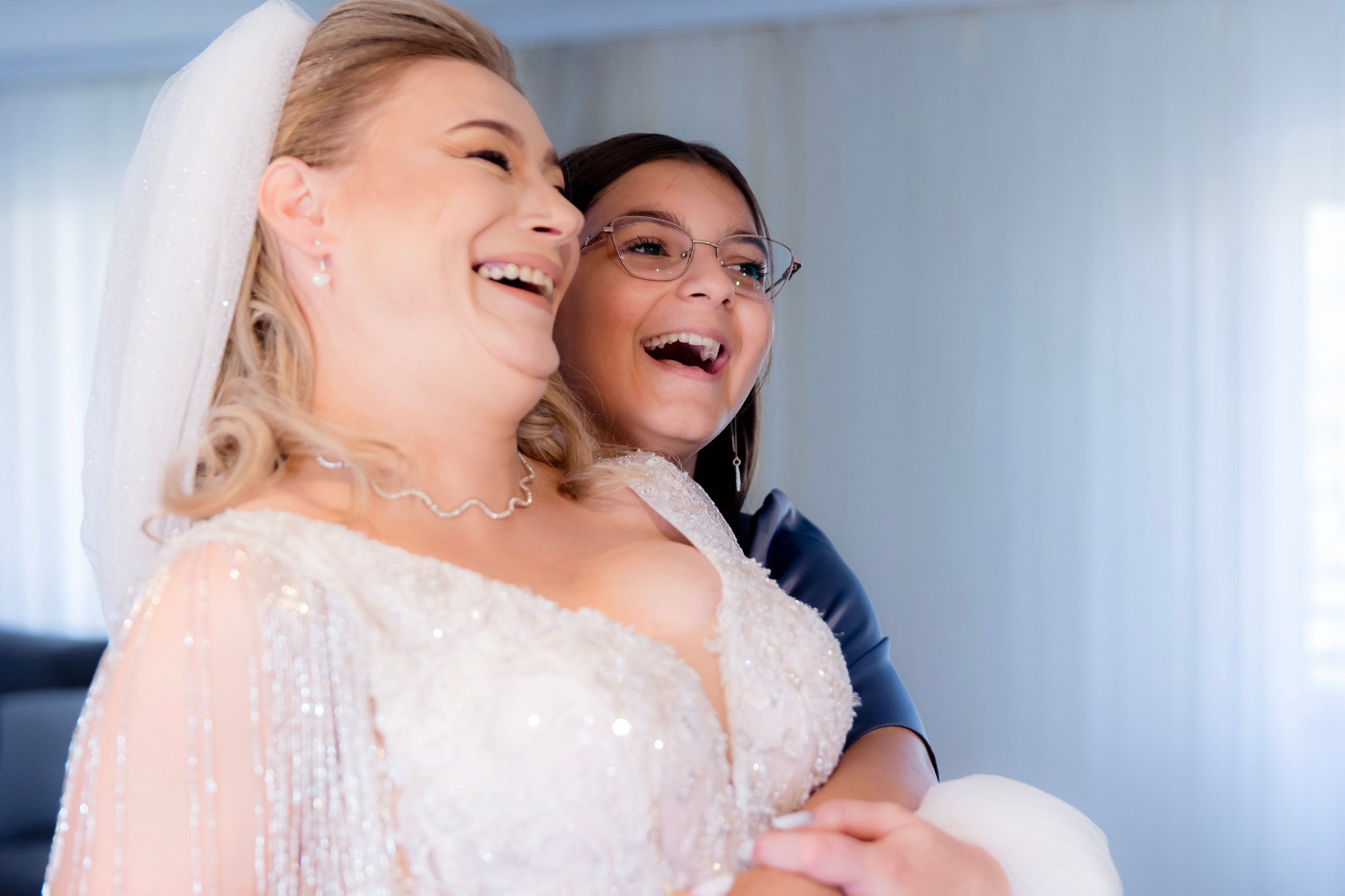 Mihai & Oana. Servicii foto-video profesionale, pentru momente de neuitat