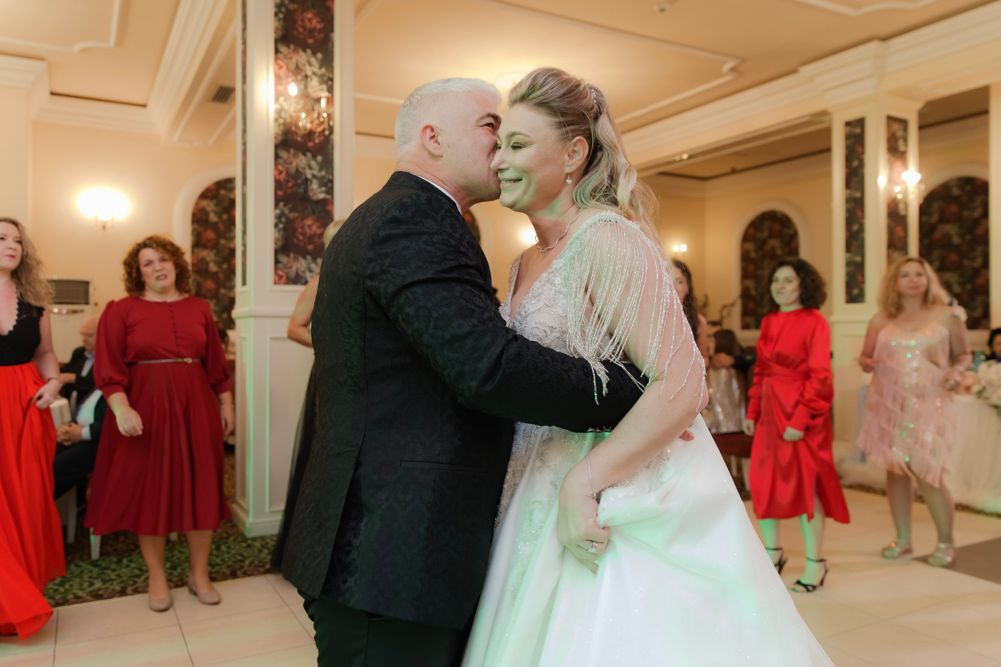 Mihai & Oana. Servicii foto-video profesionale, pentru momente de neuitat