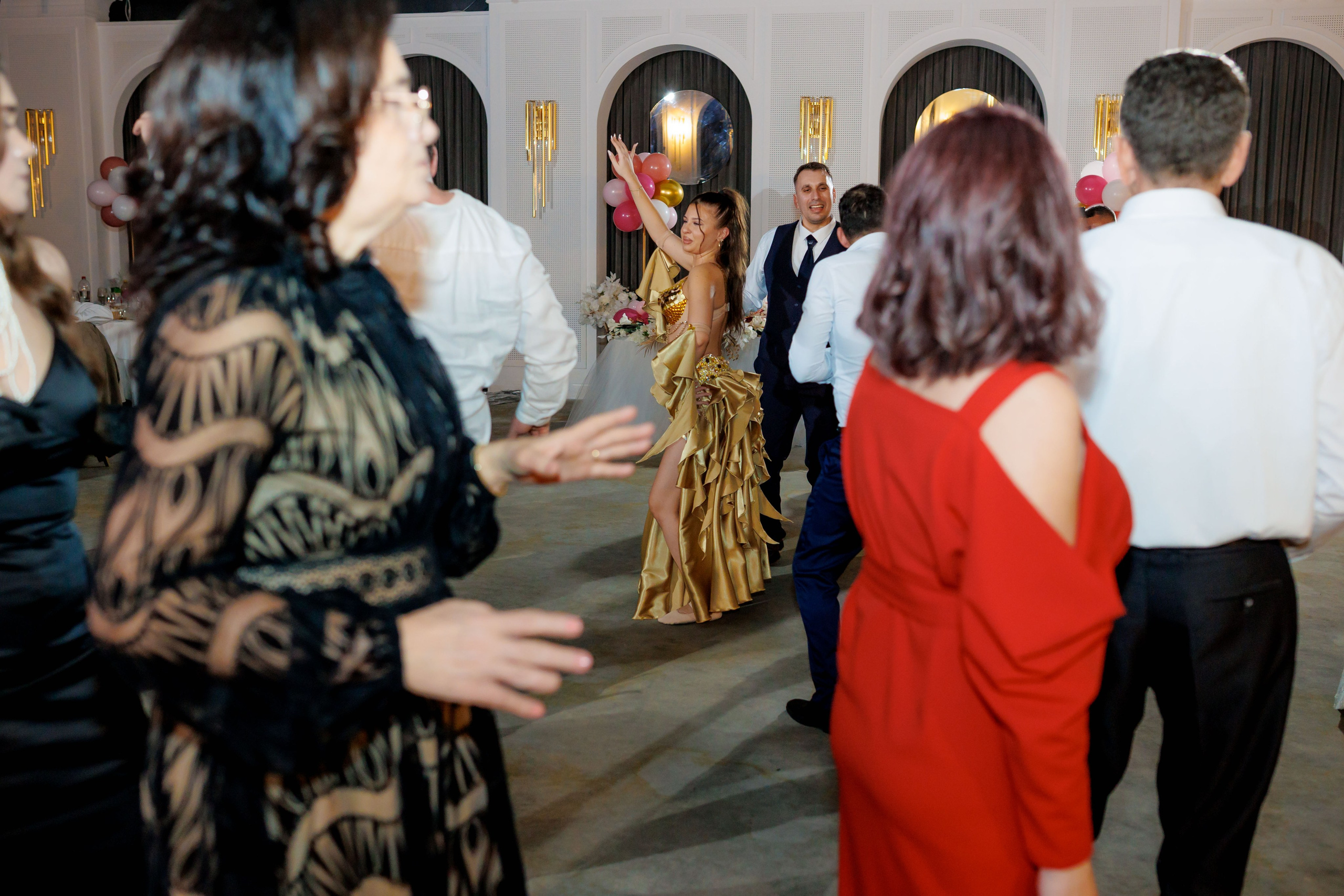 Povestea voastră, regizată de noi |Cristi Turculet Videograf Nuntă Suceava | wedding highlight. Servicii foto-video profesionale, pentru momente de neuitat