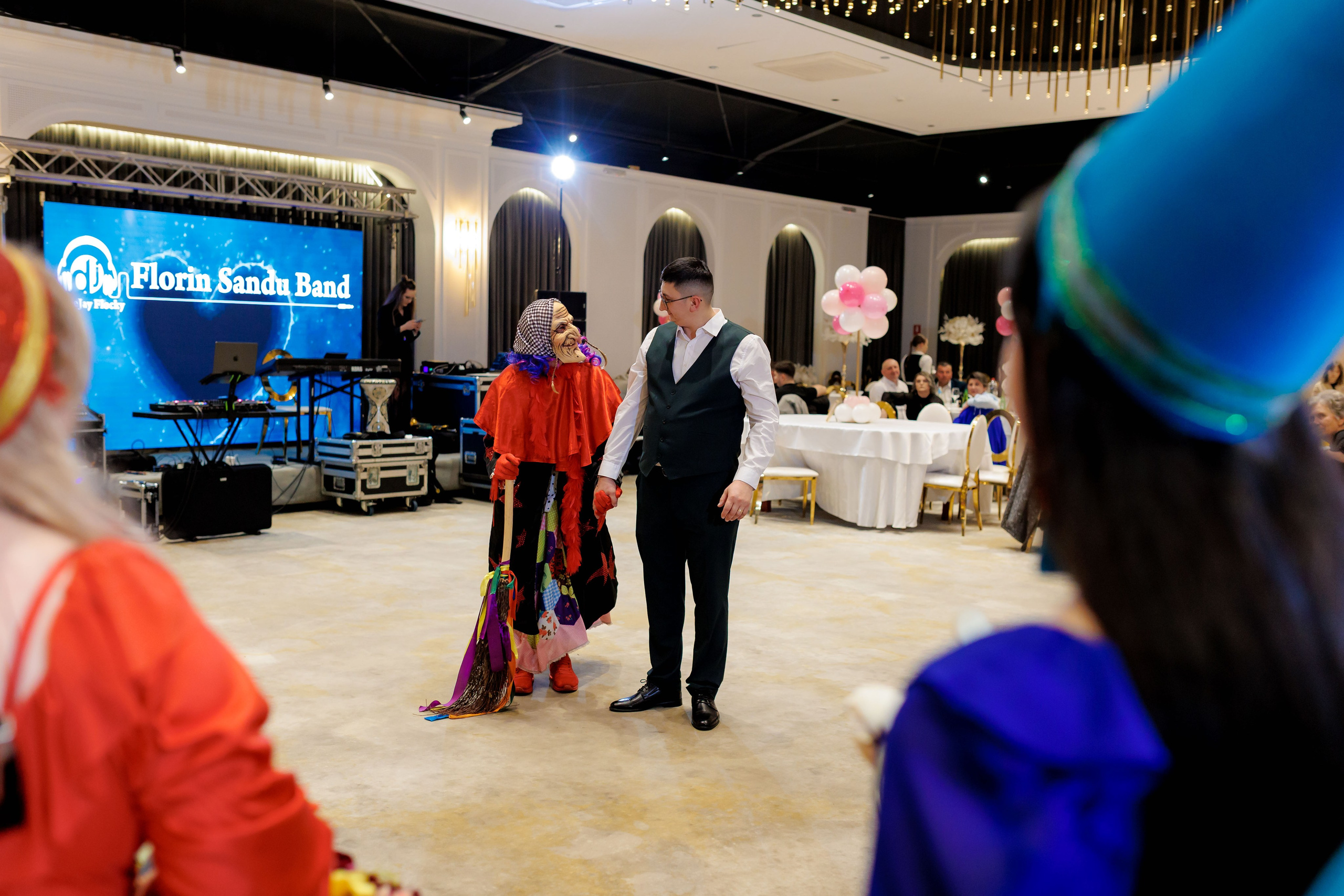 Povestea voastră, regizată de noi |Cristi Turculet Videograf Nuntă Suceava | wedding highlight. Servicii foto-video profesionale, pentru momente de neuitat