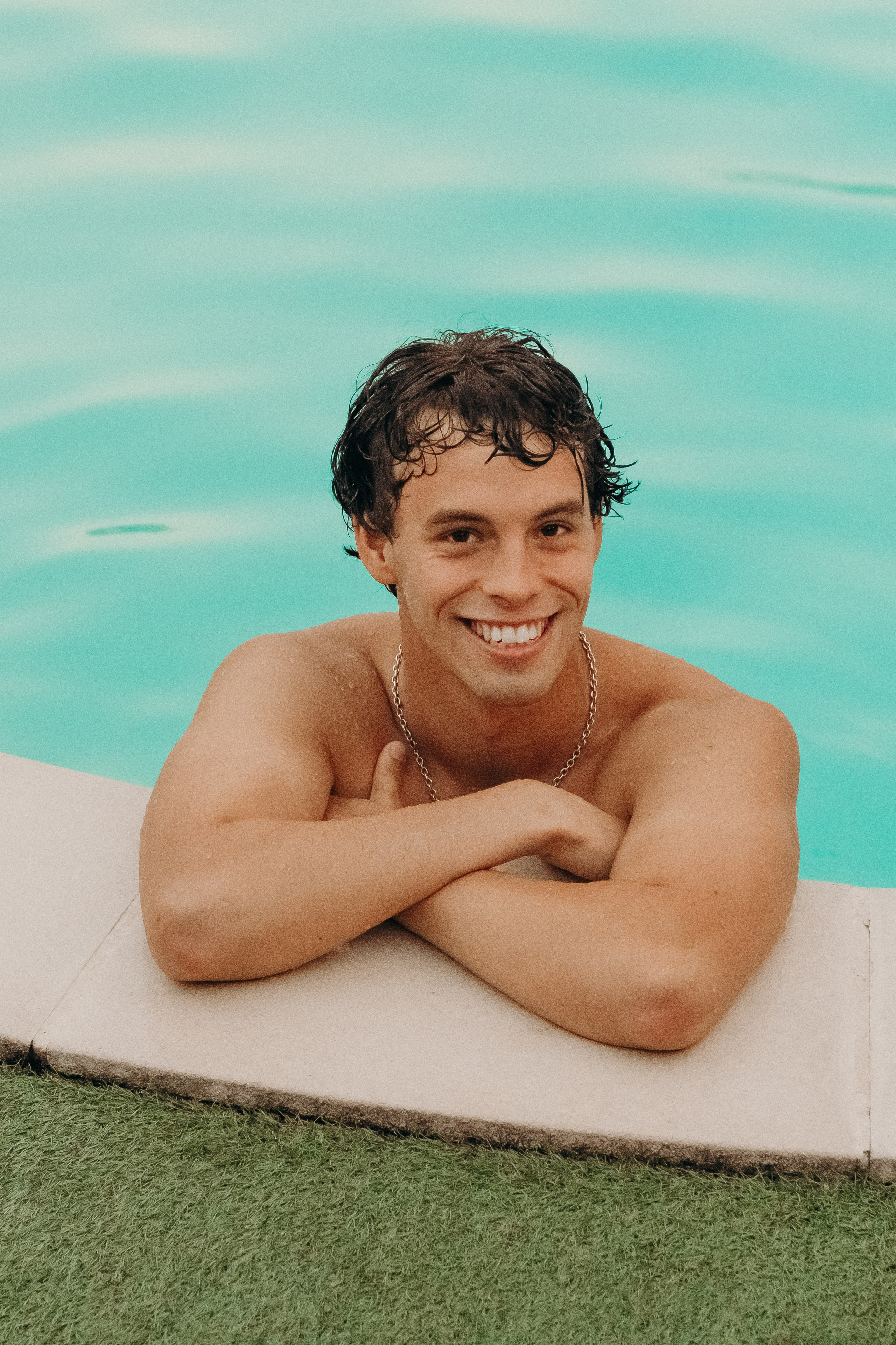 Pool party in  High Villa.  Cascais Sintra Lisbon. Валерія Сичова. Сімейний та репортажний фотограф в Португаліі