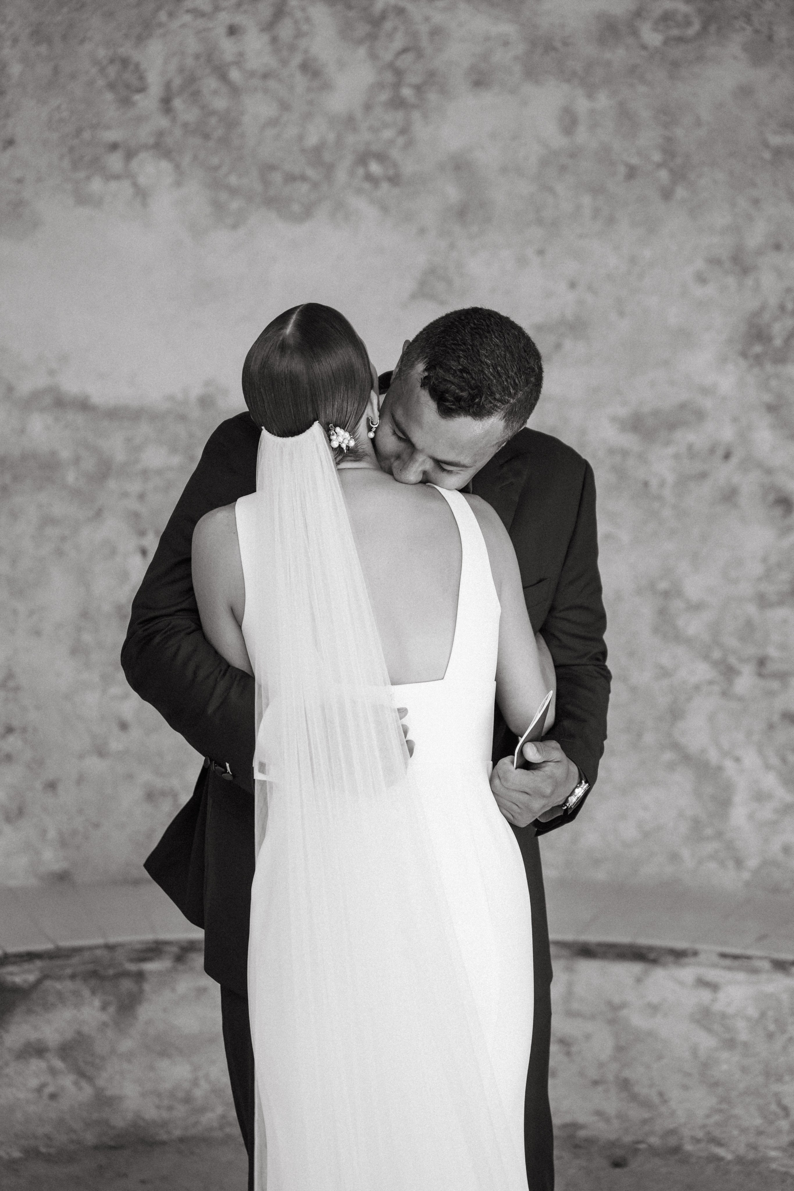 Hollis & Enrique. Villa Blanca. Paola wedding photographer / videographer in Barcelona
