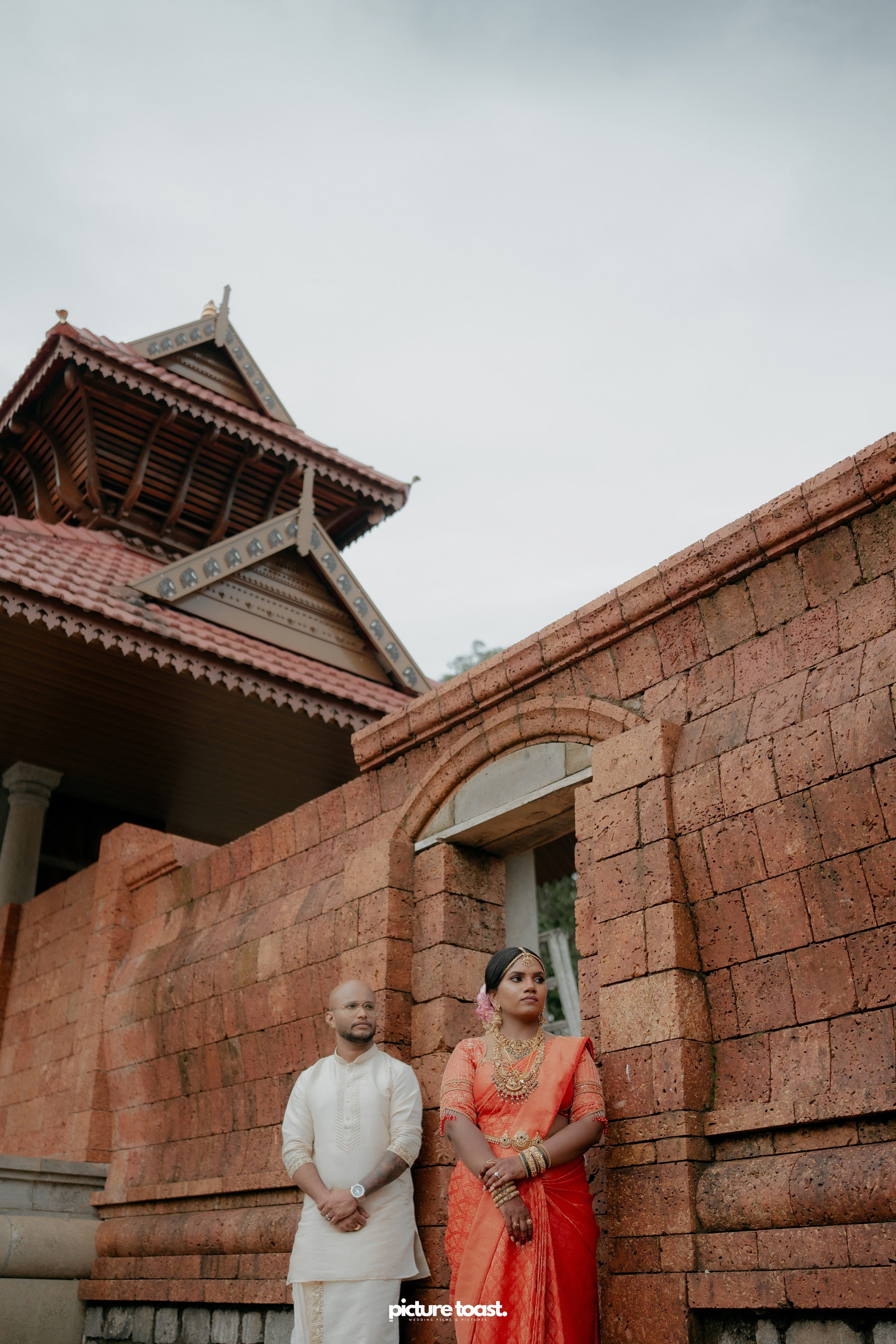 Traditional Kerala Hindu Wedding Ft. Anusree & Vishnu. Fine art Wedding Photographers in India & Canada