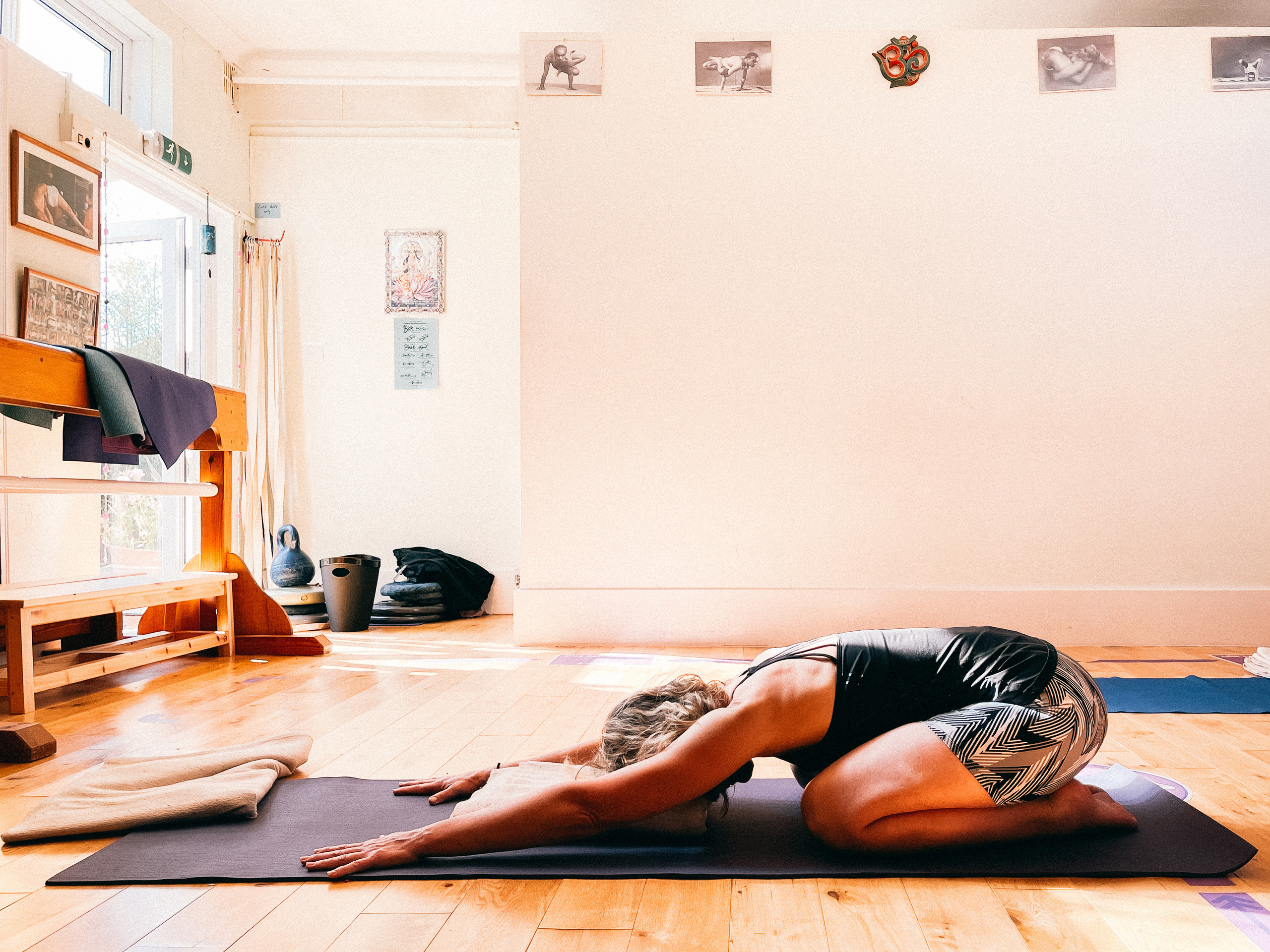 Birmingham Iyengar Yoga Institute. Creative Family, Brand, Boudoir and Wedding Photographer in Solihull & Birmingham Irina Zoteeva