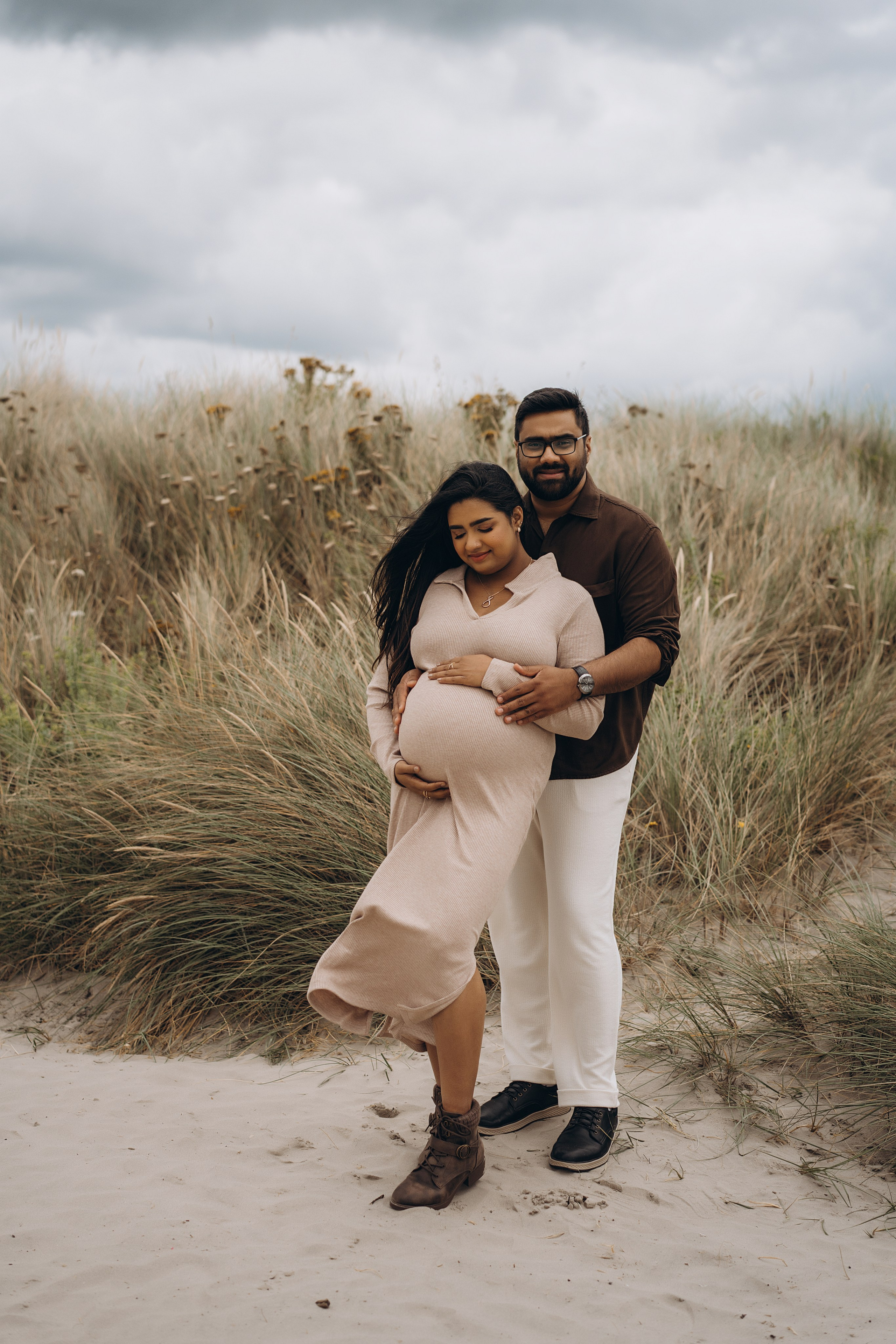 Meera: Bull island. Maternity/Love story/Wedding photographer