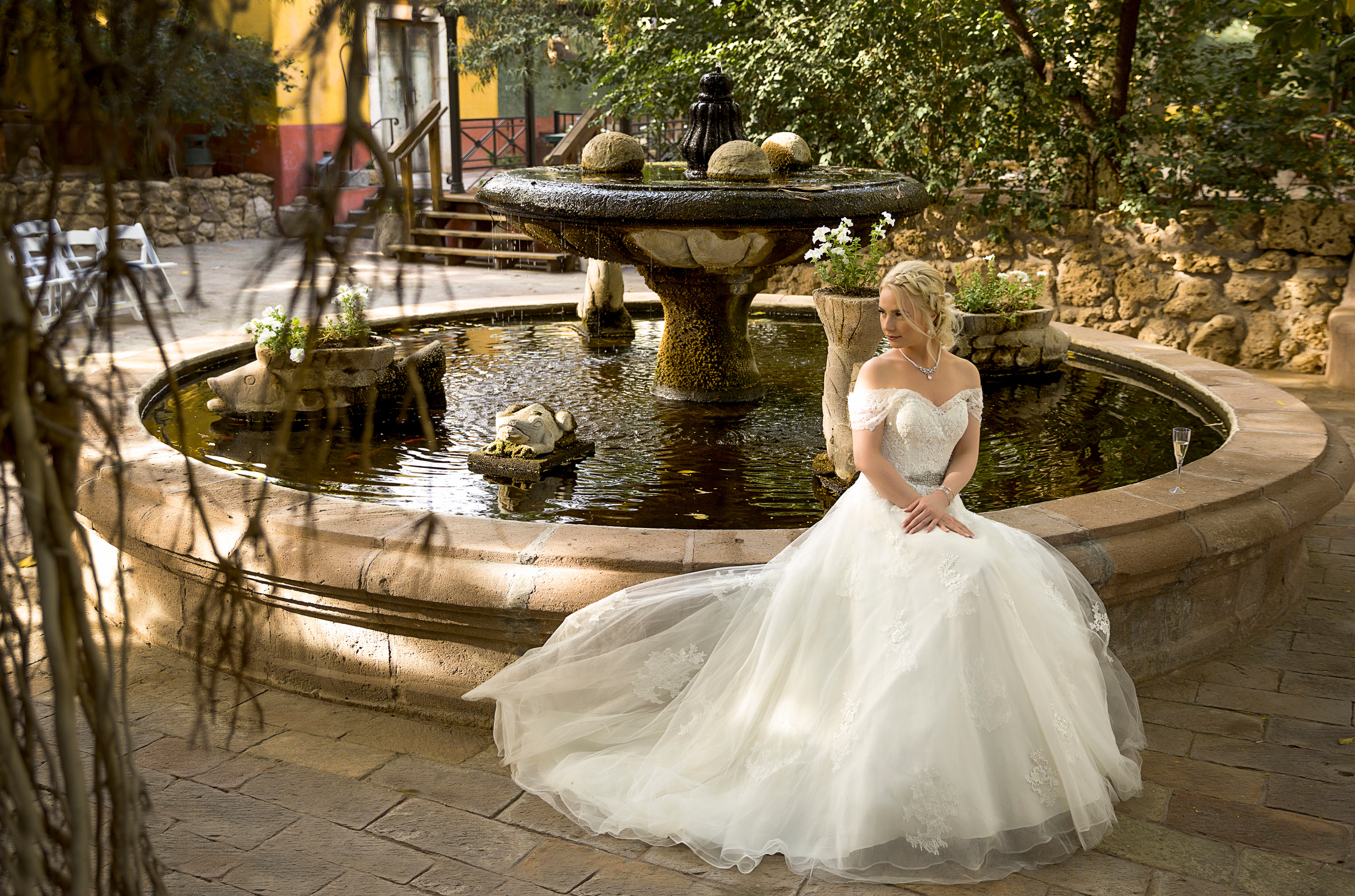 Valeria & Michael. Anastasia Post: Wedding and Editorial Photography