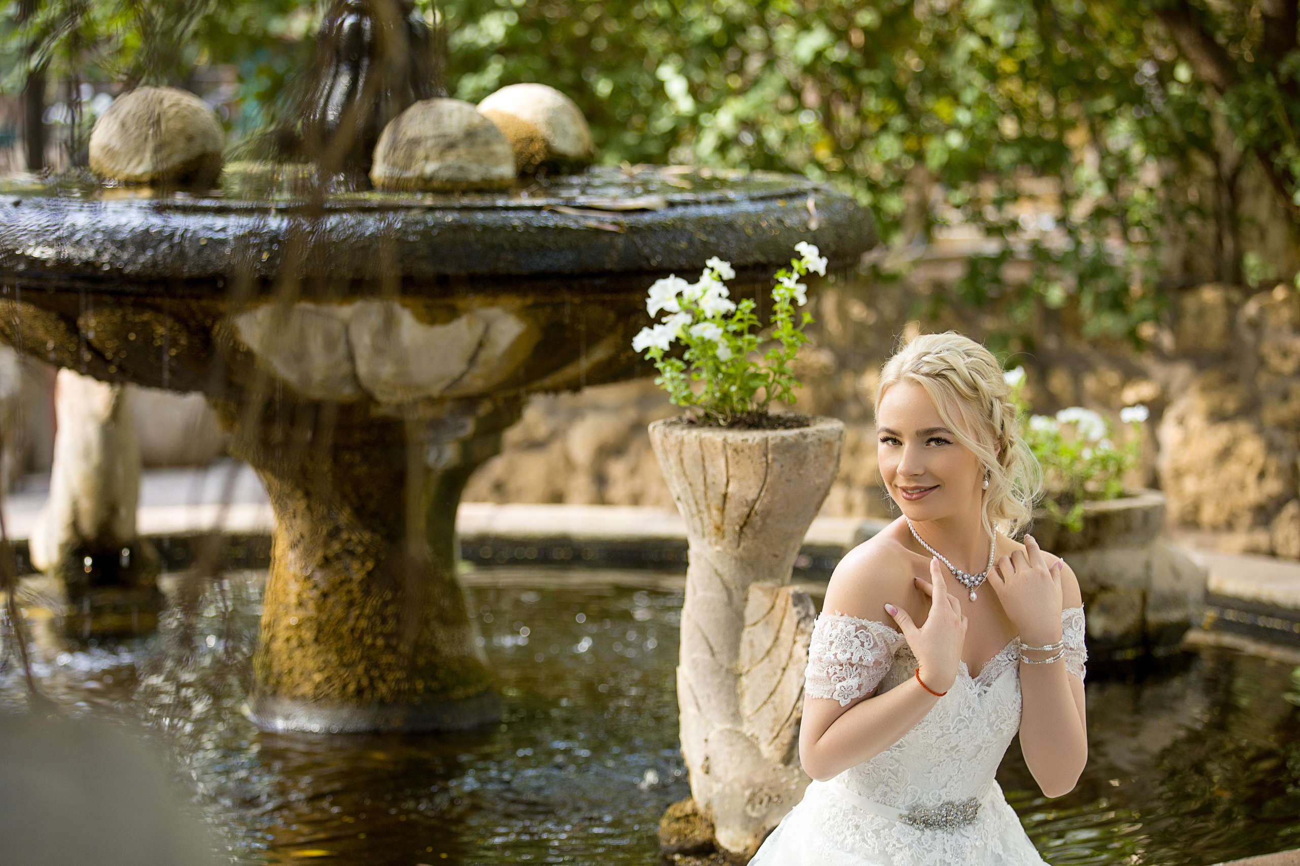 Valeria & Michael. Anastasia Post: Wedding and Editorial Photography
