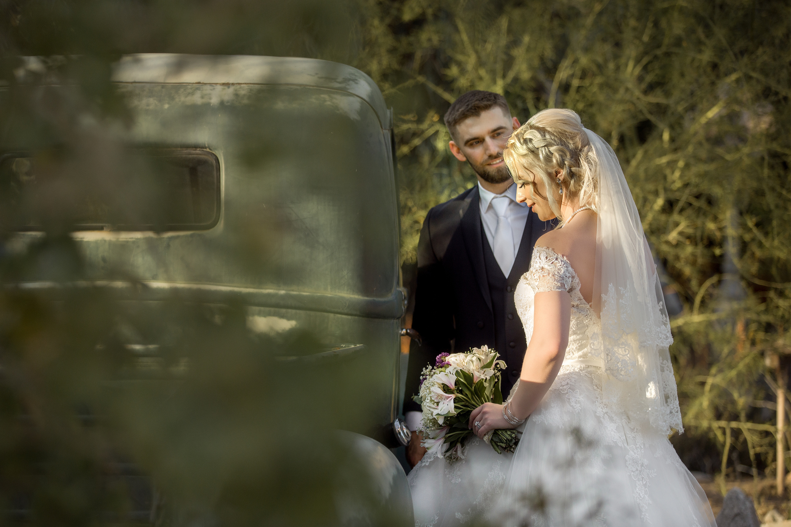 Valeria & Michael. Anastasia Post: Wedding and Editorial Photography