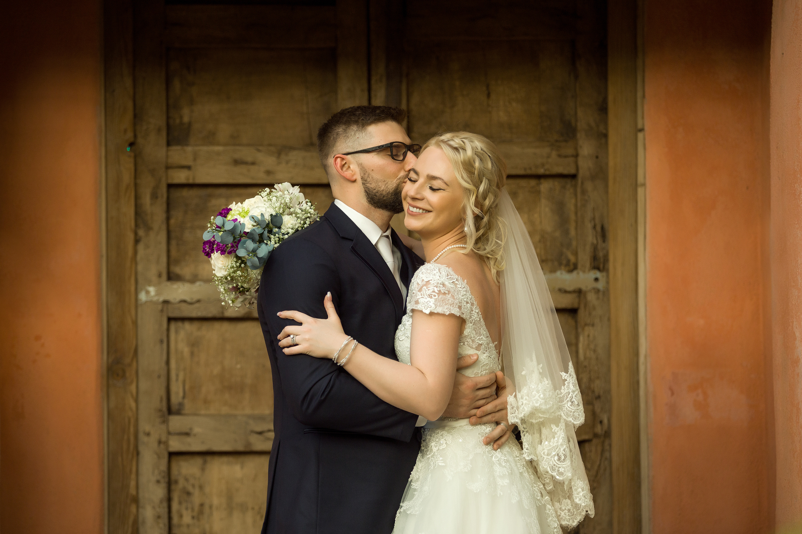 Valeria & Michael. Anastasia Post: Wedding and Editorial Photography
