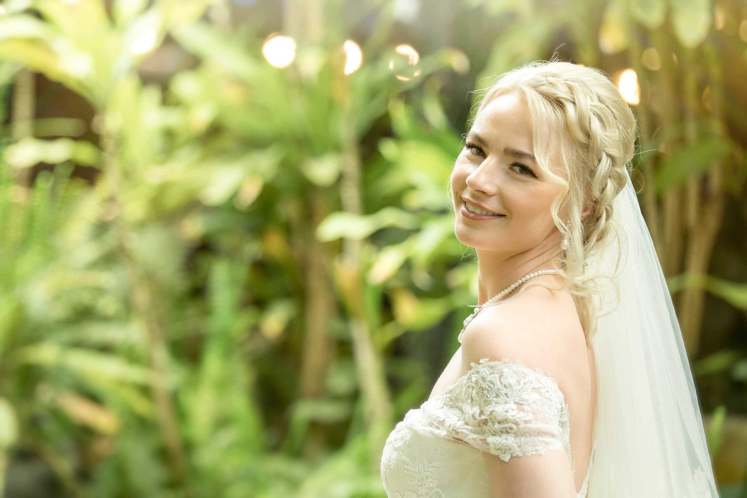 Valeria & Michael. Anastasia Post: Wedding and Editorial Photography