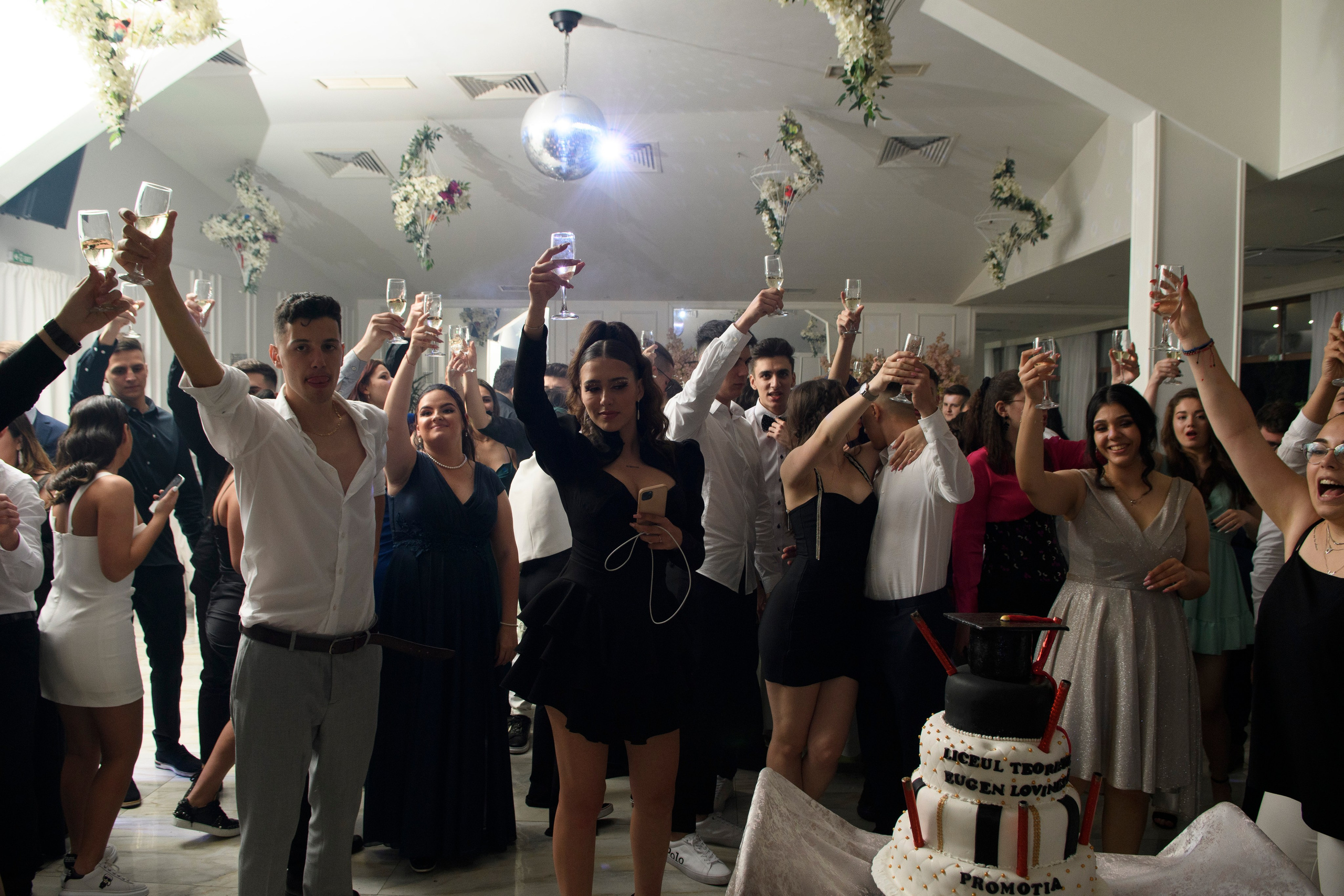 Bal Absolvire Liceul Lovinescu - Portofino. MDimaFotoStudio. Fotograf de nuntă, evenimente private și de familie