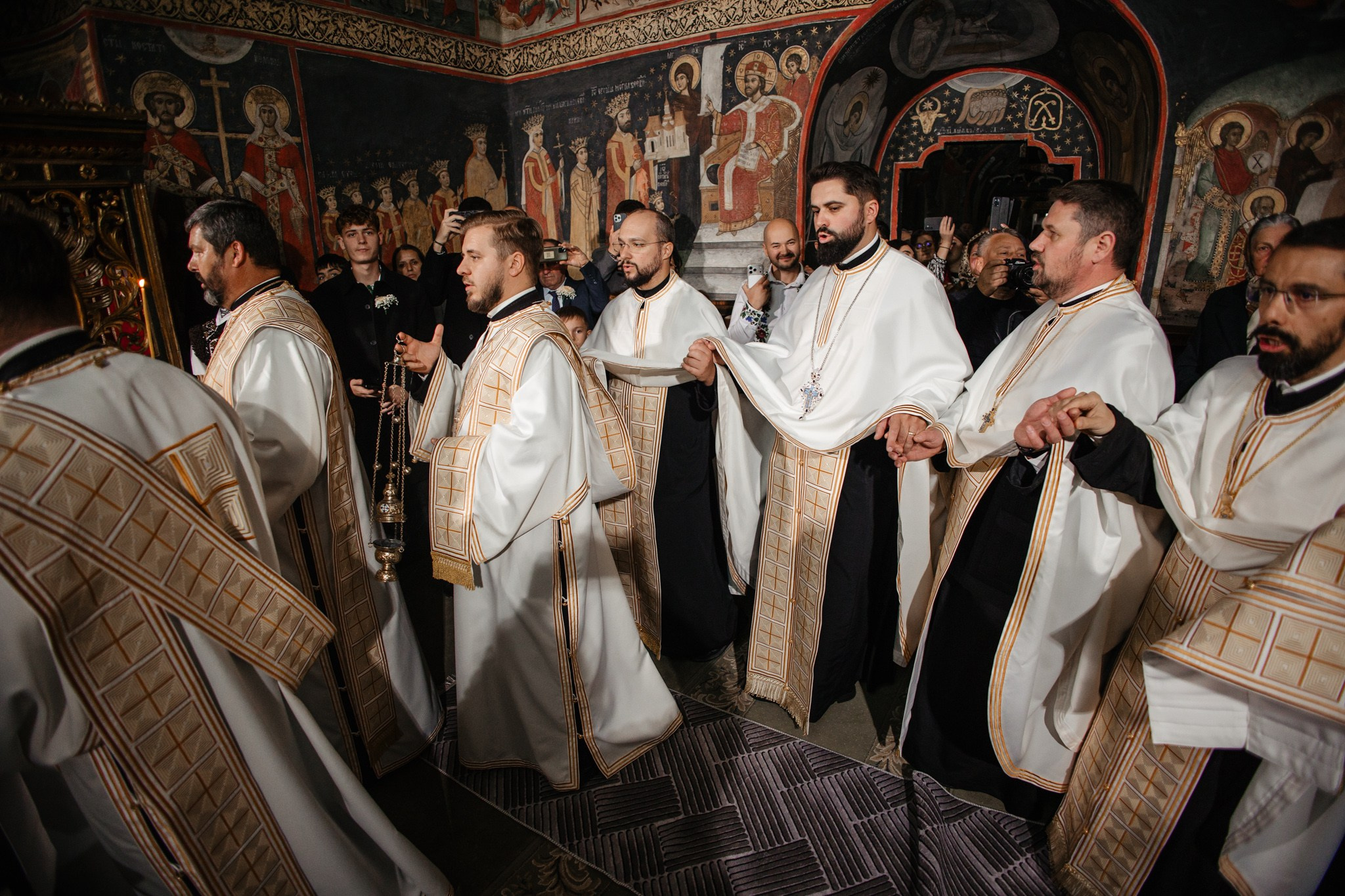 Nunta de Poveste la Sucevița: Cristi și Andreea. Servicii foto-video profesionale, pentru momente de neuitat