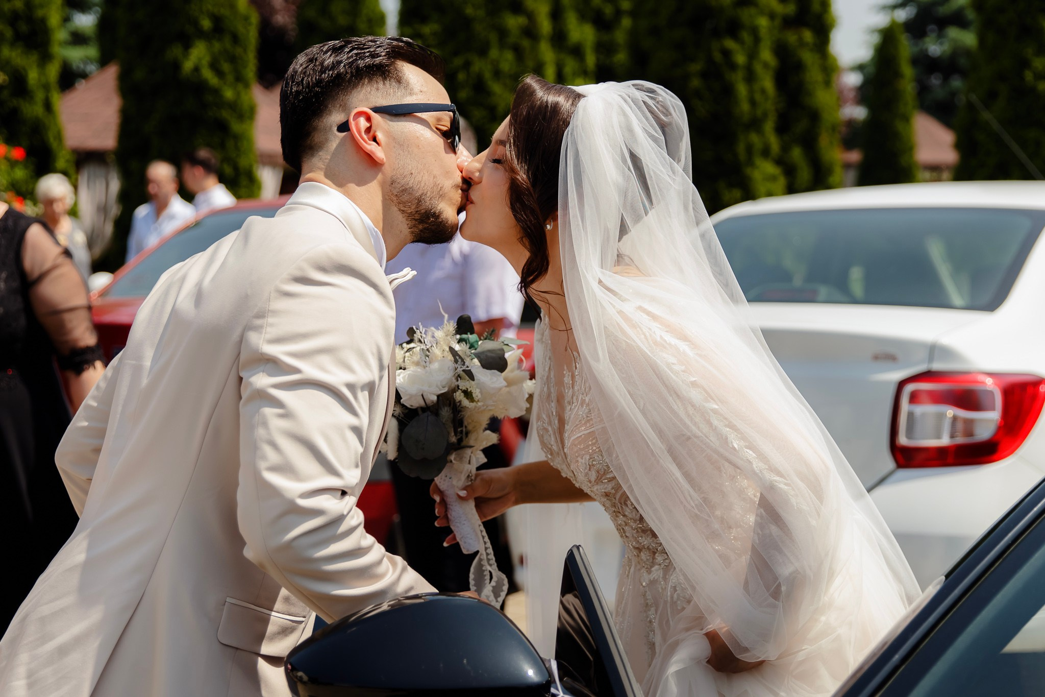 Ioana & Ionuț | Nuntă de poveste la Păstrăvăria Poiana din Mălini județul Suceava. Servicii foto-video profesionale, pentru momente de neuitat