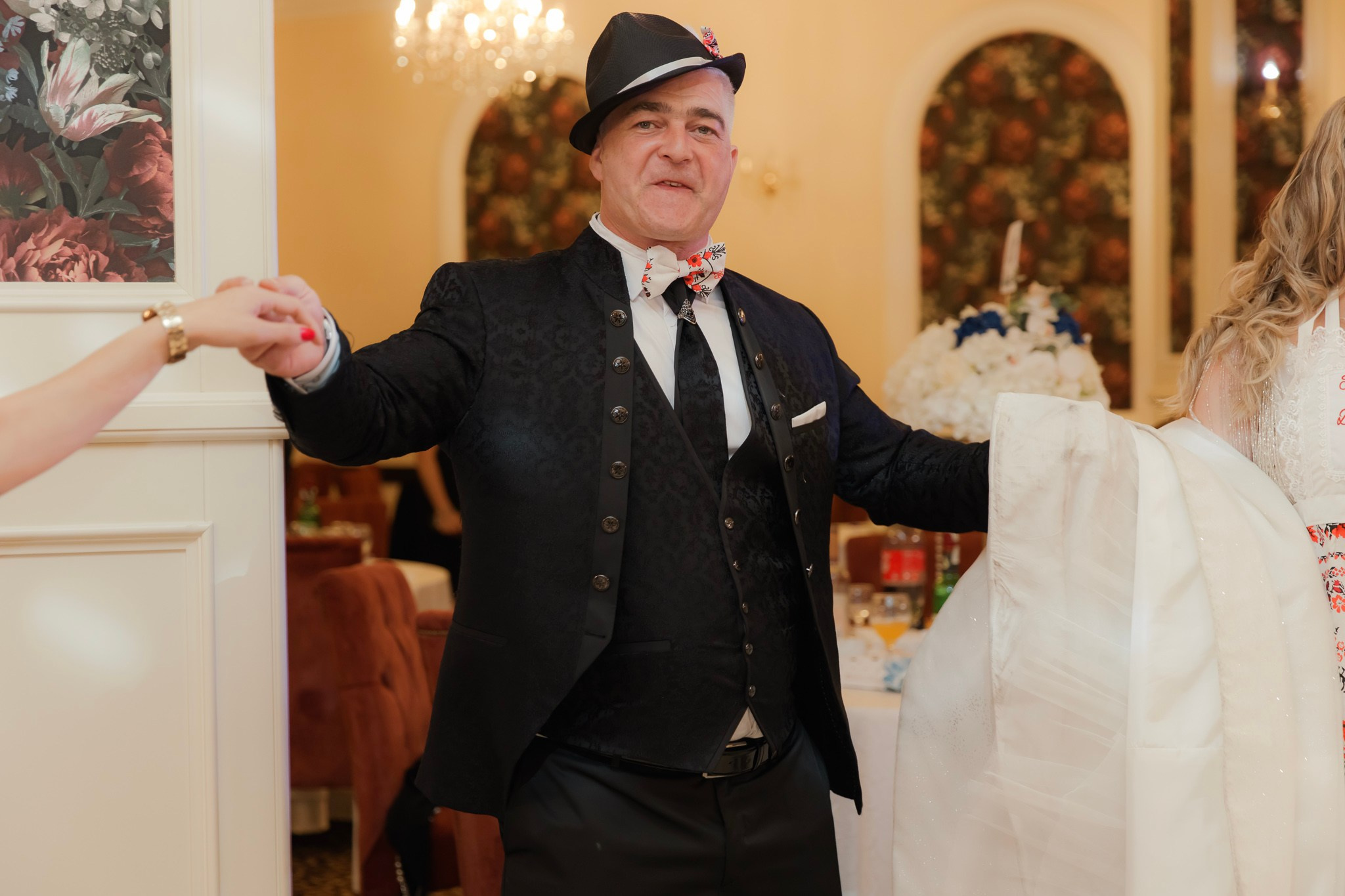 Mihai & Oana. Servicii foto-video profesionale, pentru momente de neuitat