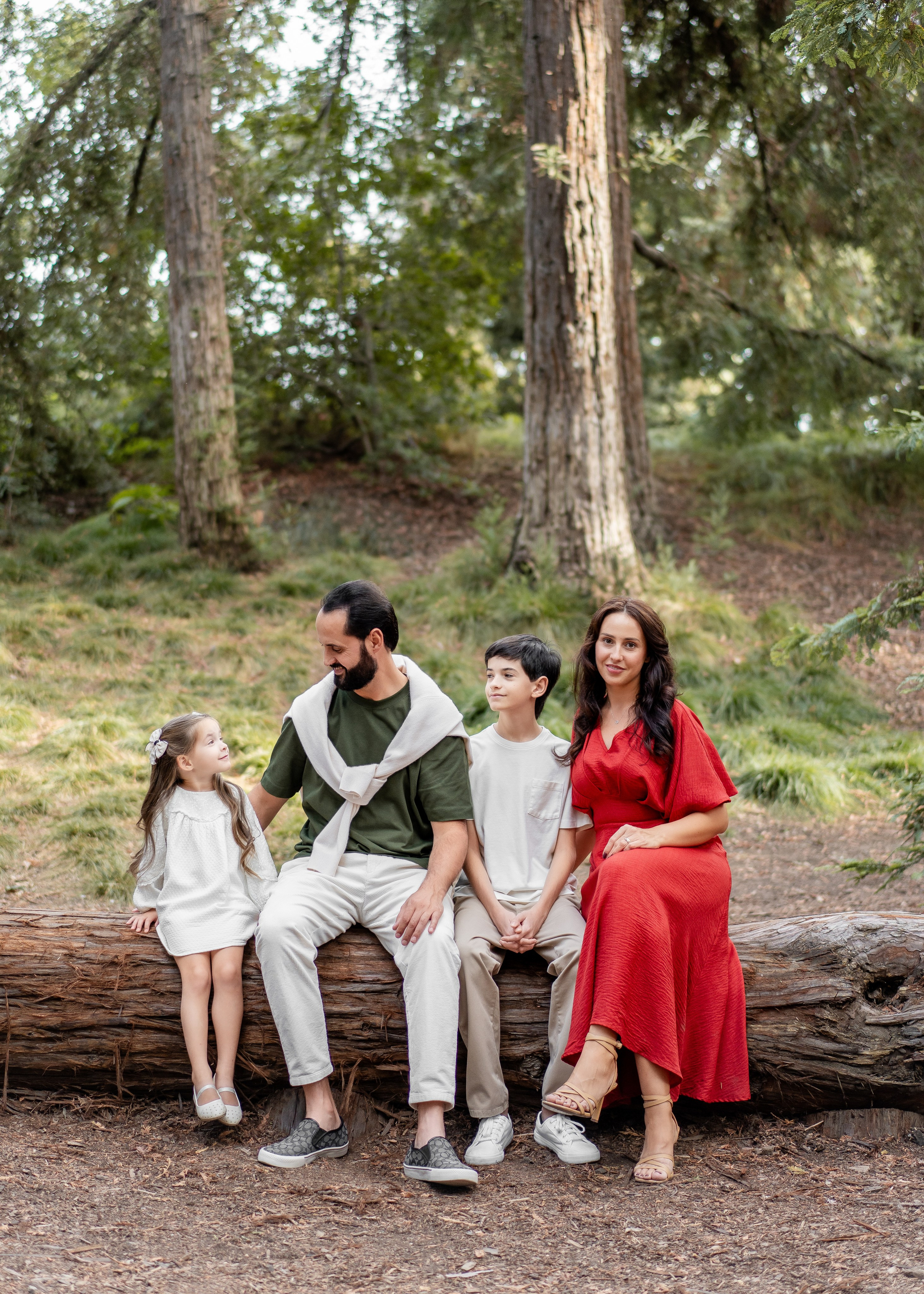 Mikhailov family. Family photographer in Sacramento | Sofia Pavenko