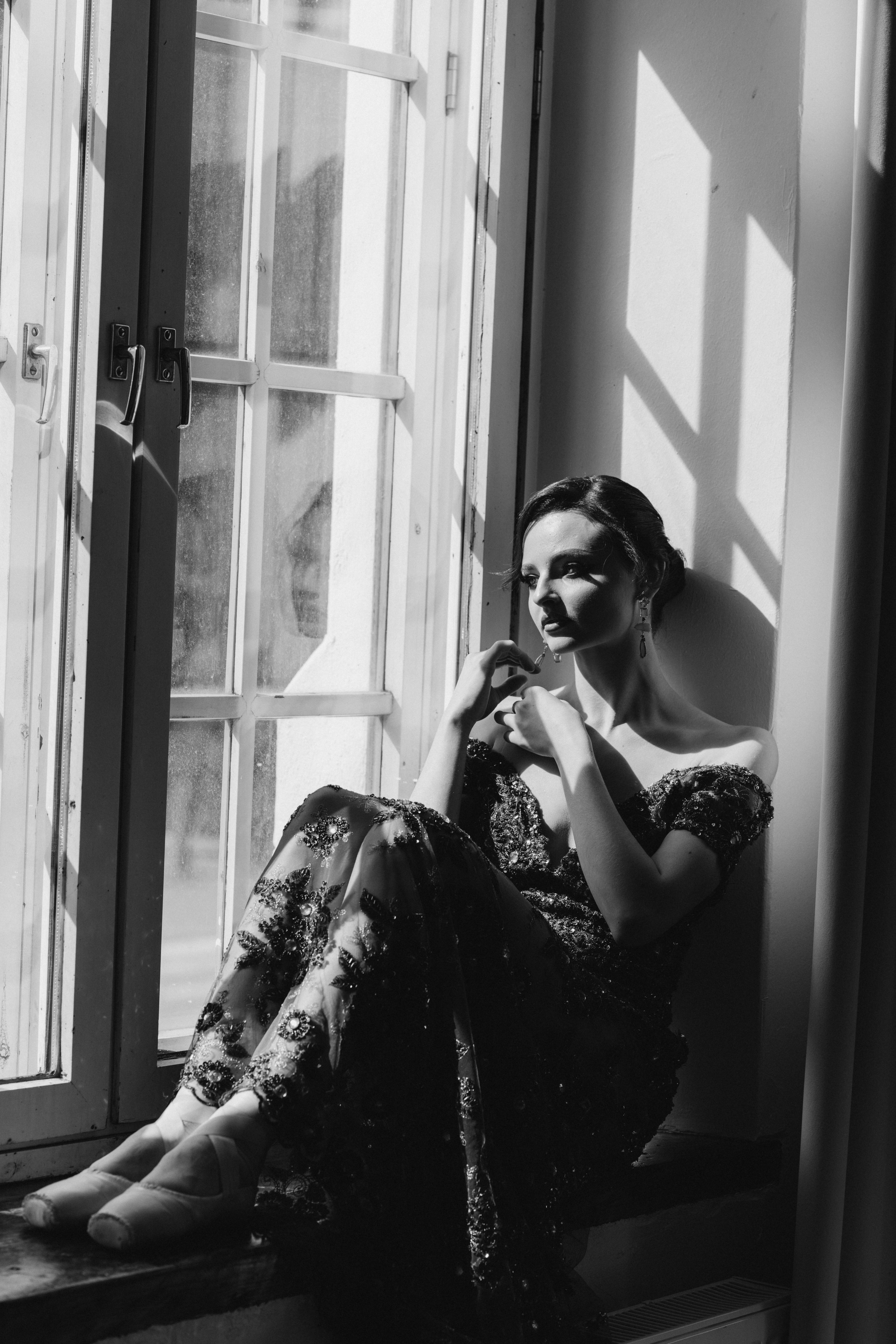 Riikka Couture, Riikka Ikäheimo, Violetta Keller, Portrait, Dancer. Wedding and potrait photographer in Helsinki Vickan O