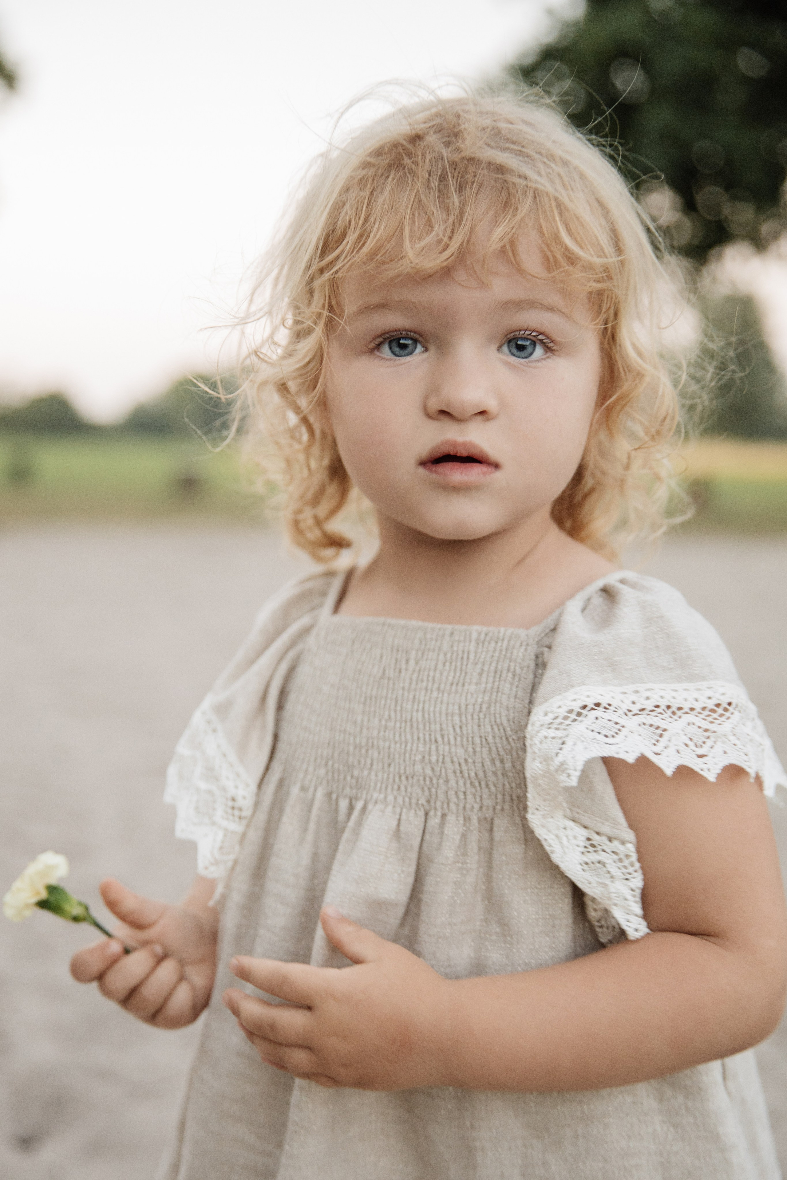 Family (Outdoor). Wedding Photographer