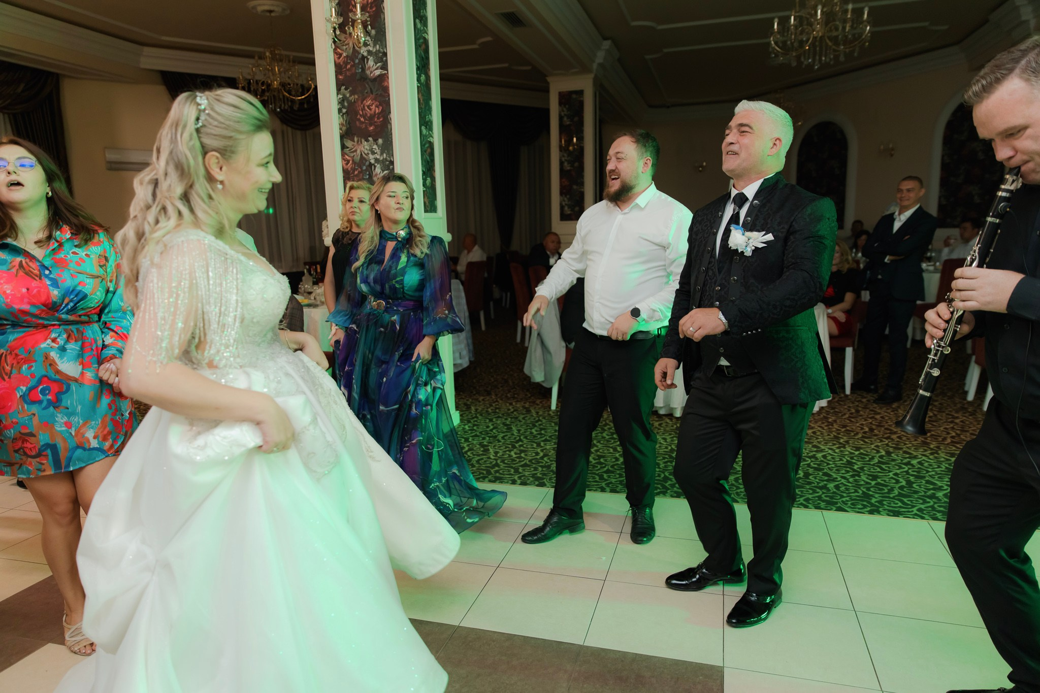 Mihai & Oana. Servicii foto-video profesionale, pentru momente de neuitat