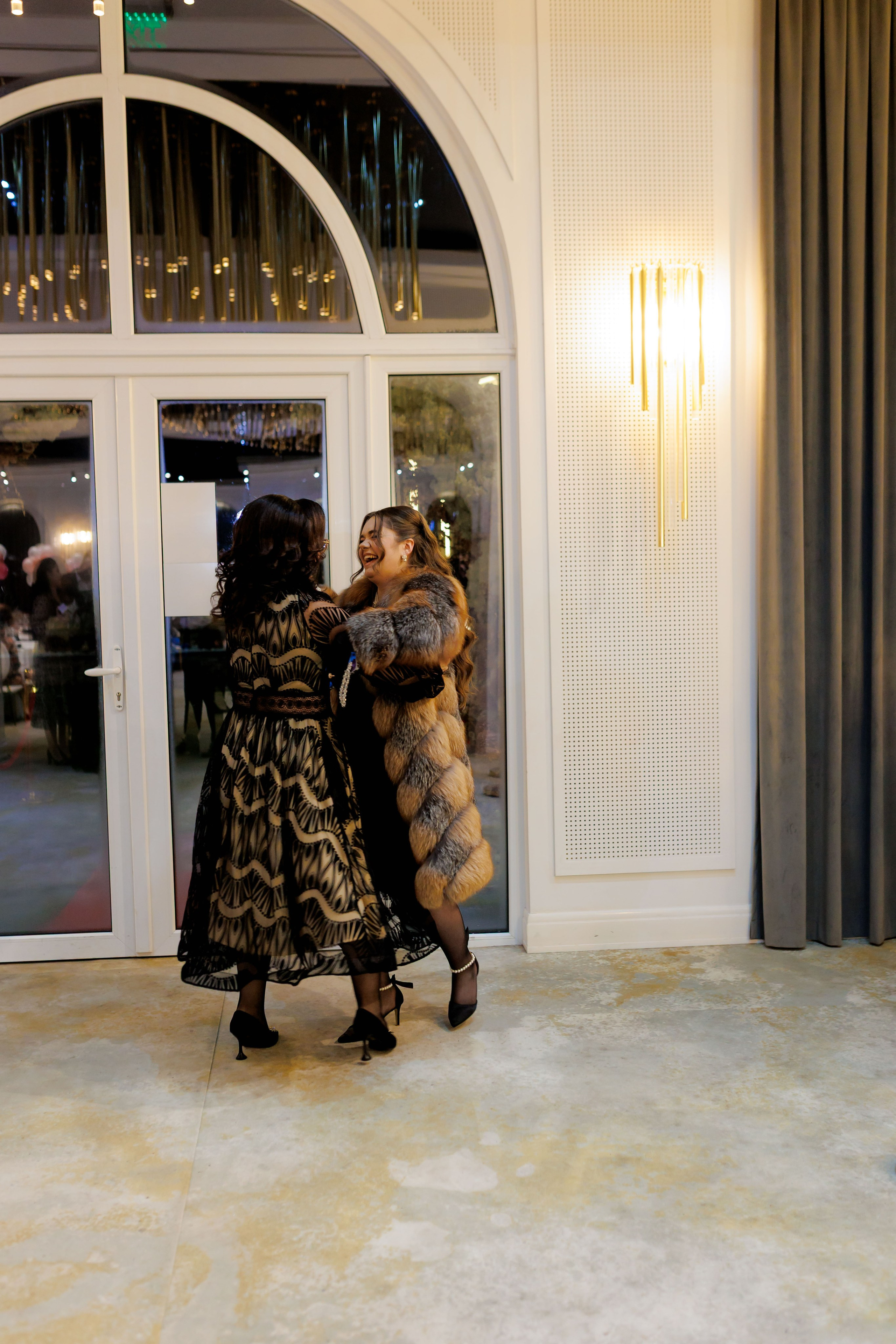 Povestea voastră, regizată de noi |Cristi Turculet Videograf Nuntă Suceava | wedding highlight. Servicii foto-video profesionale, pentru momente de neuitat