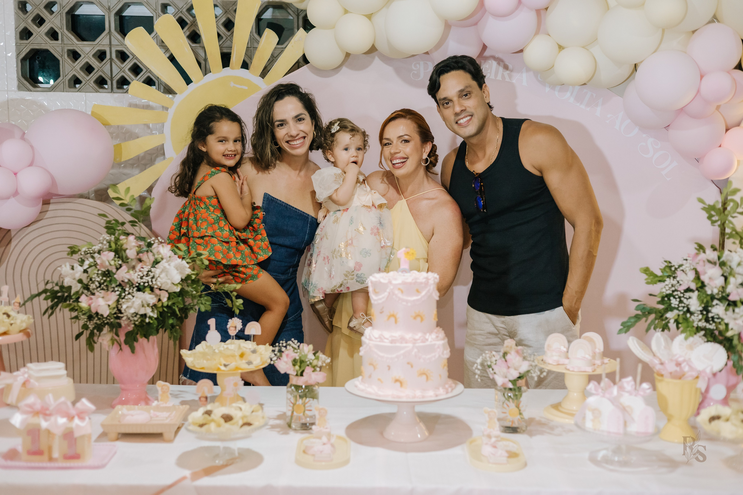 Aurora — 1 ano. Fotógrafo Richard Silvestre — Casamentos na Bahia