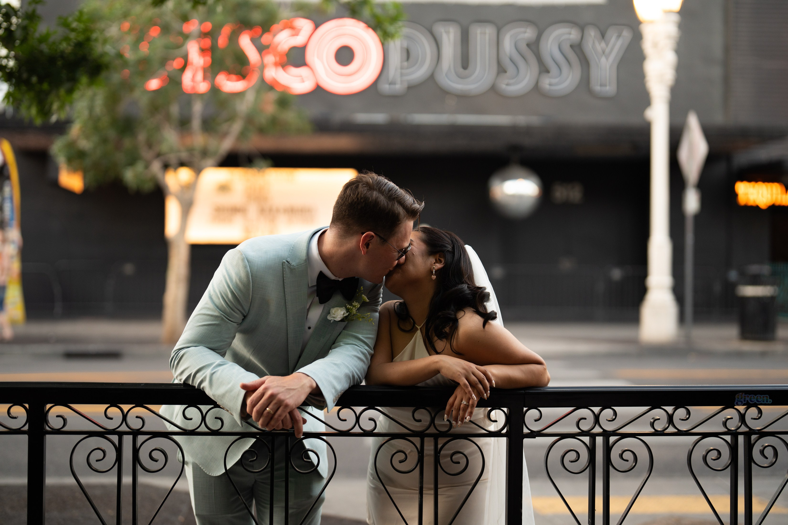 Christian&Patricia. Wedding & elopement photographer Viktoriya Kravtsov. Las Vegas