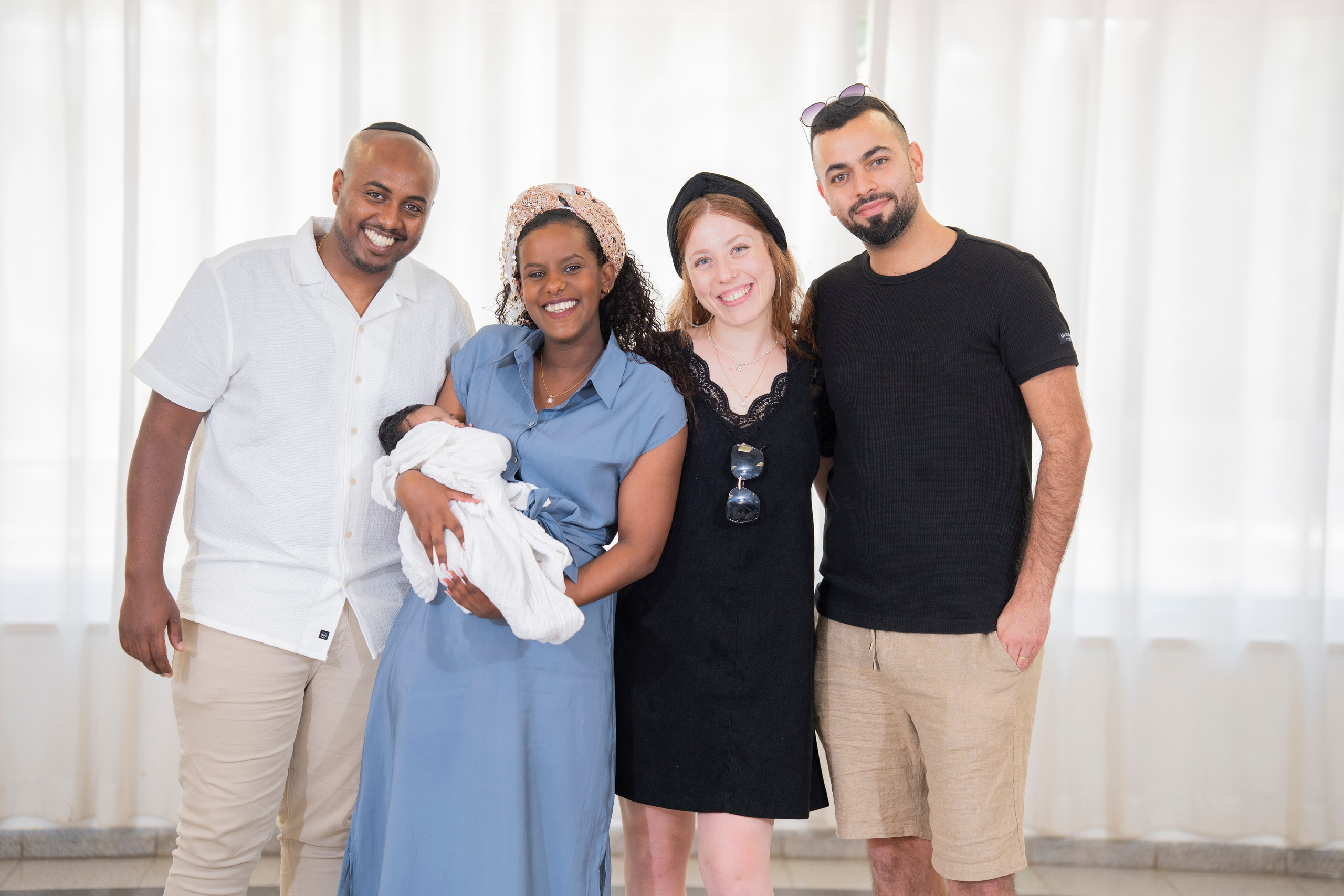 משפחת סלומון. יוסף מזרחי צילום חתונה, ברית וזוגיות. צלם מקצועי שאוהב להוציא אתכם הכי יפים ברגעים הכי מרגשים